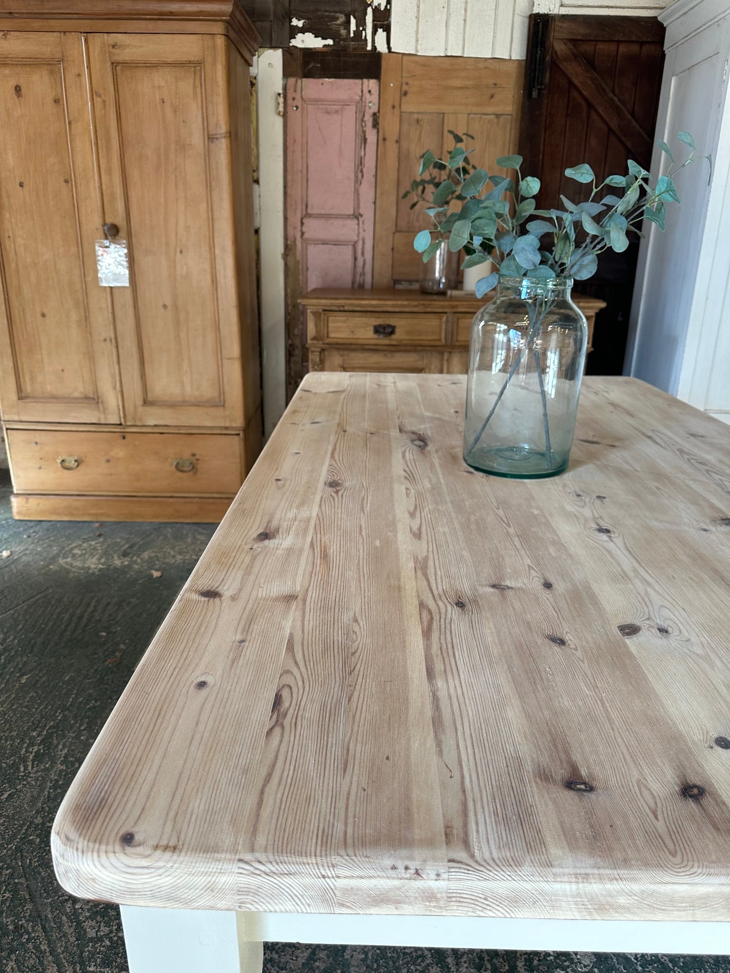 Rustic farmhouse table 8 seater