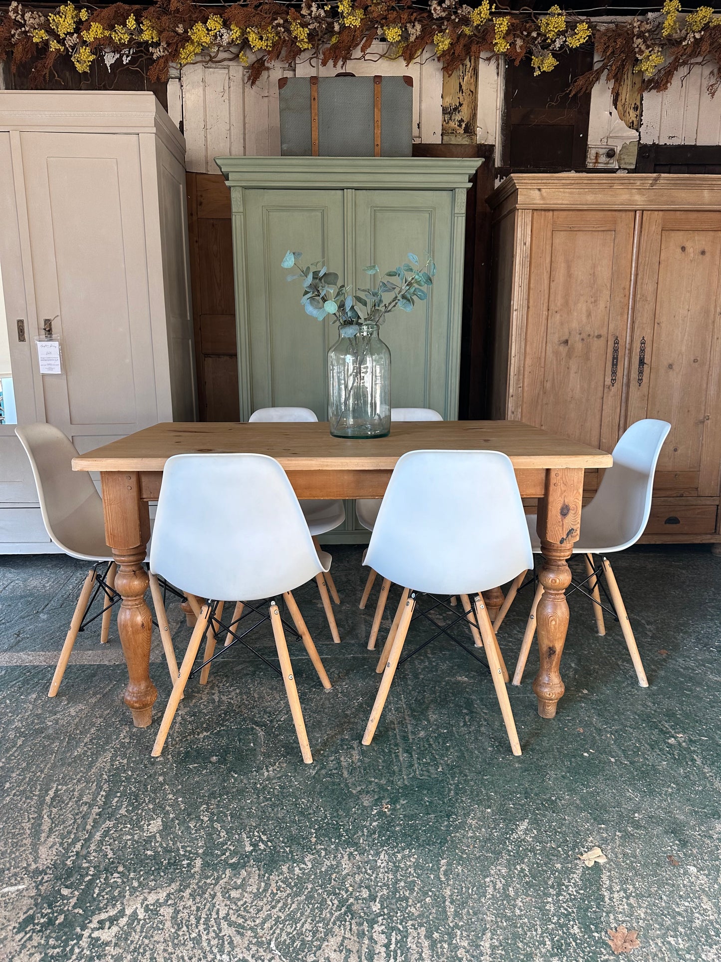 Rustic farmhouse table 6 seater