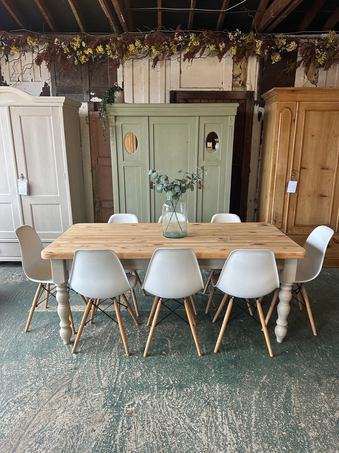 Farmhouse table 8 seater