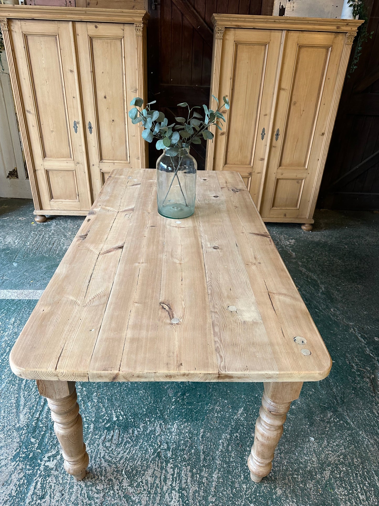 Rustic farmhouse table large 6 seater