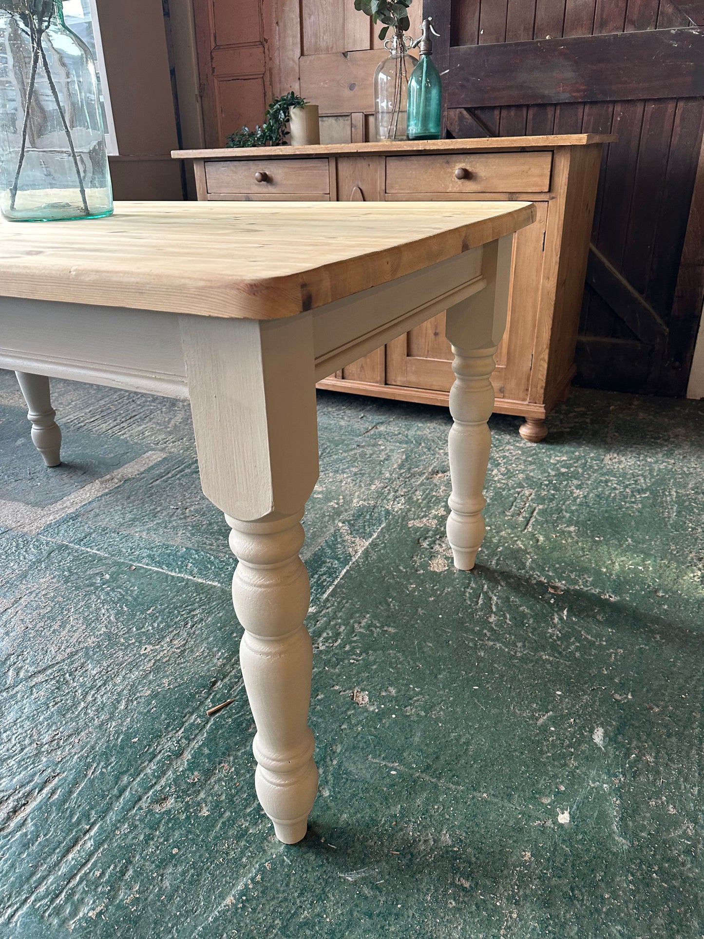 Rustic farmhouse table 6 seater