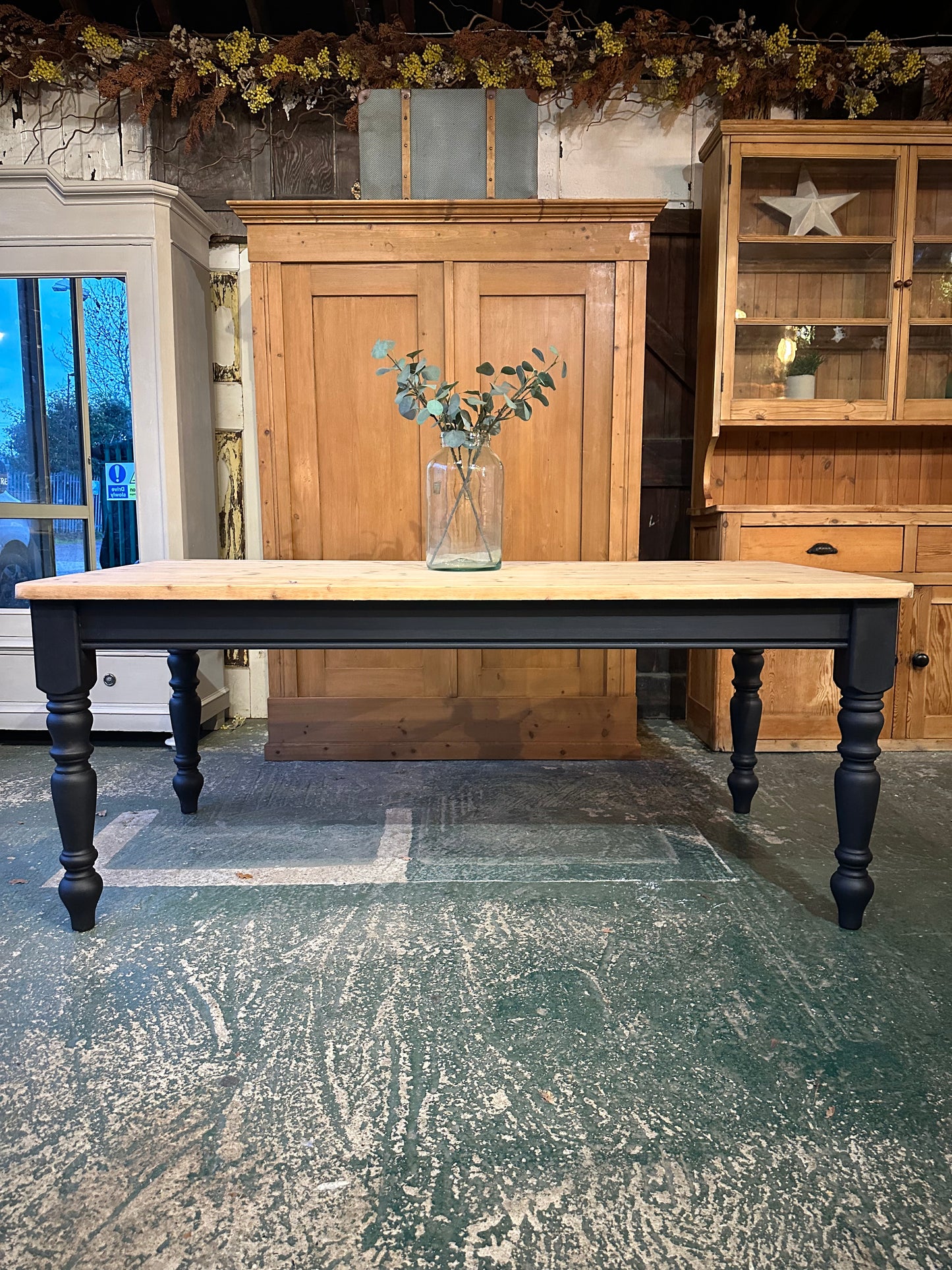 Rustic farmhouse table 8 seater