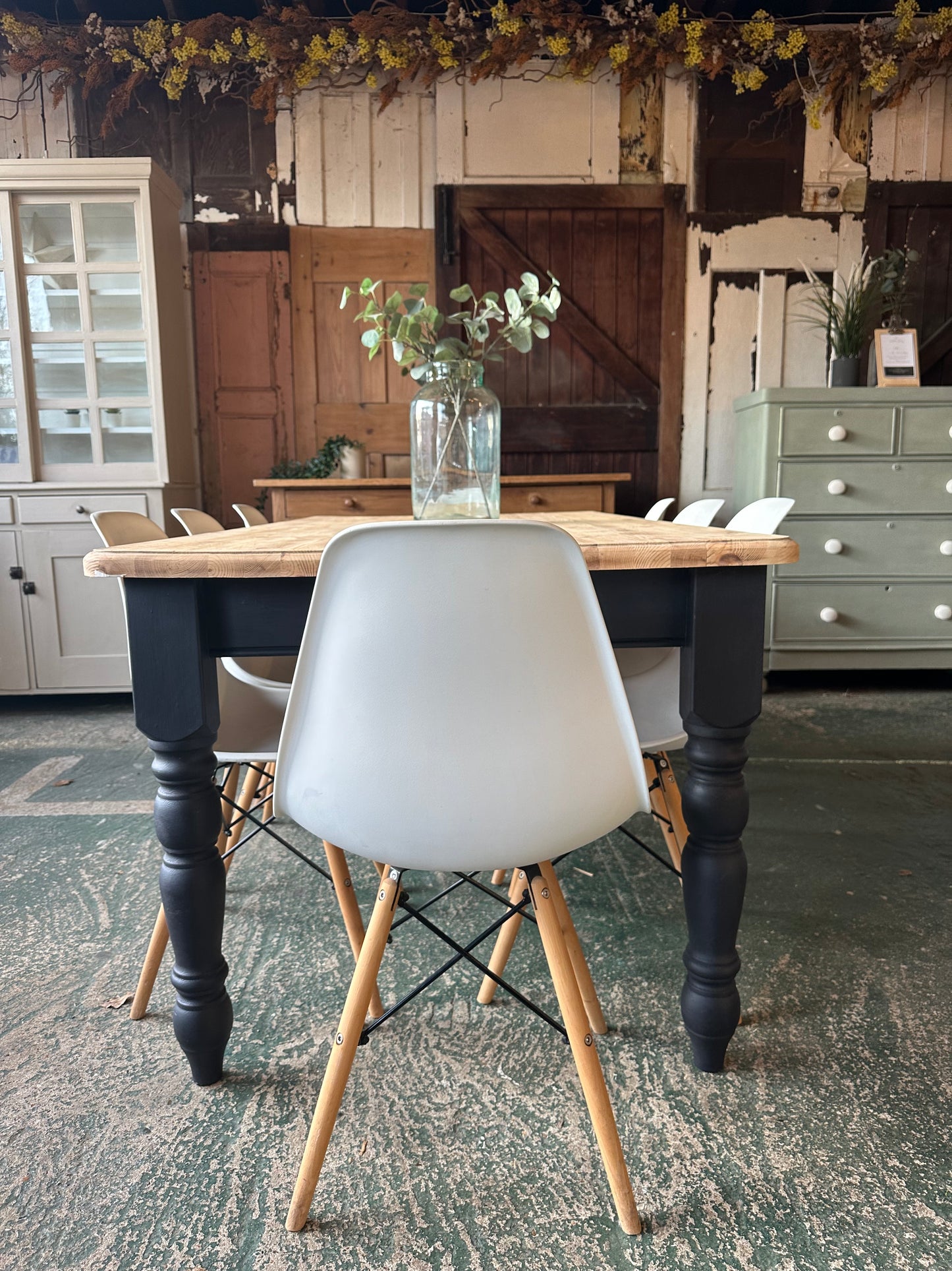 Rustic farmhouse table 8 seater