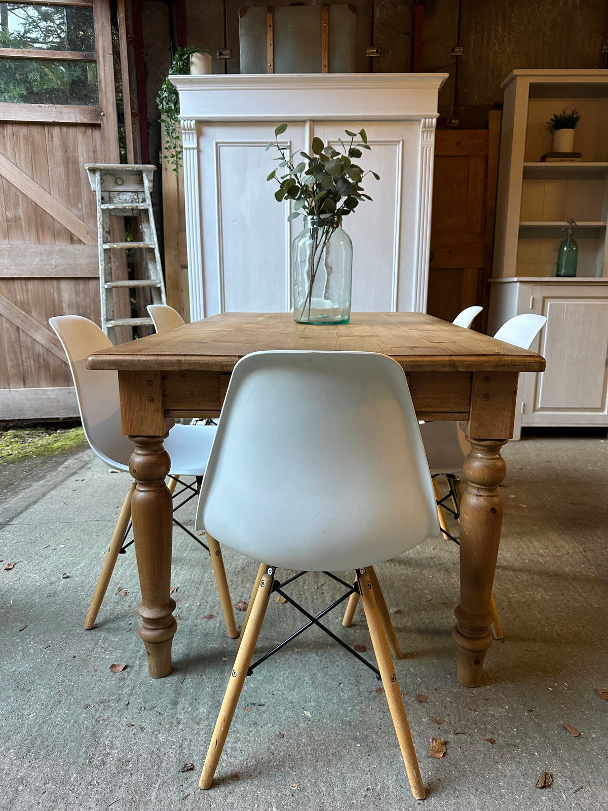 Farmhouse table 6 seater