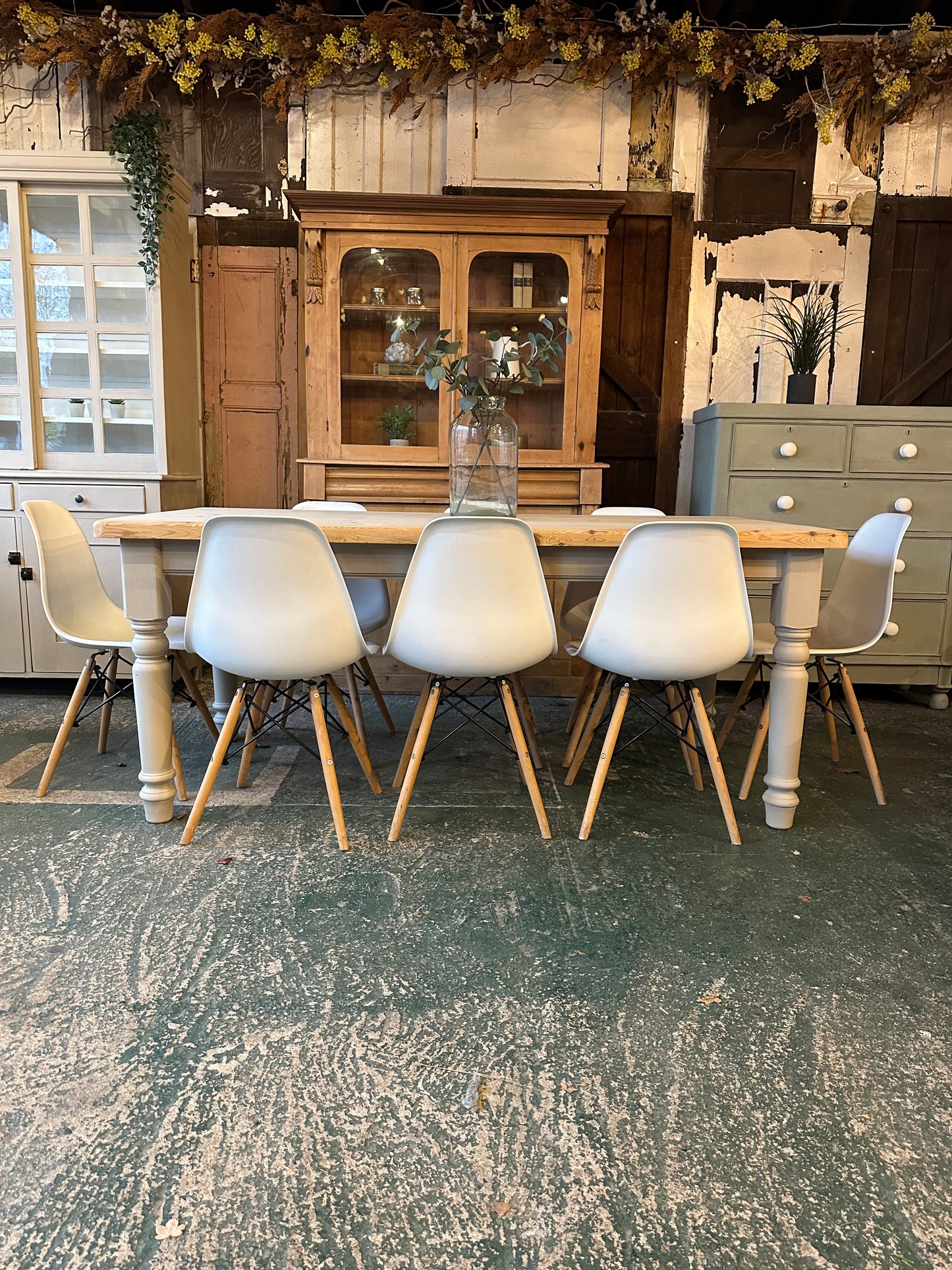 Rustic farmhouse table 8 seater