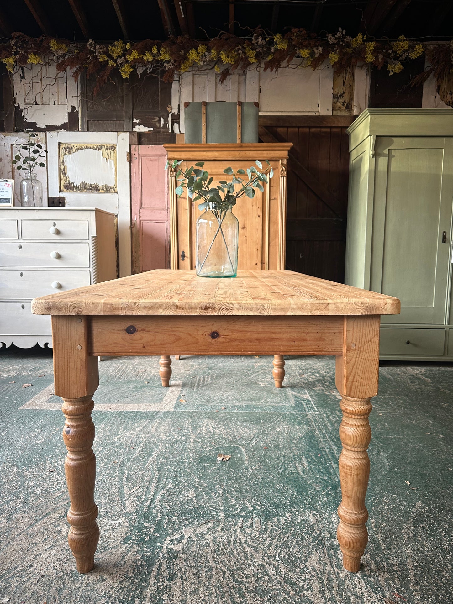 Farmhouse table 8 seater