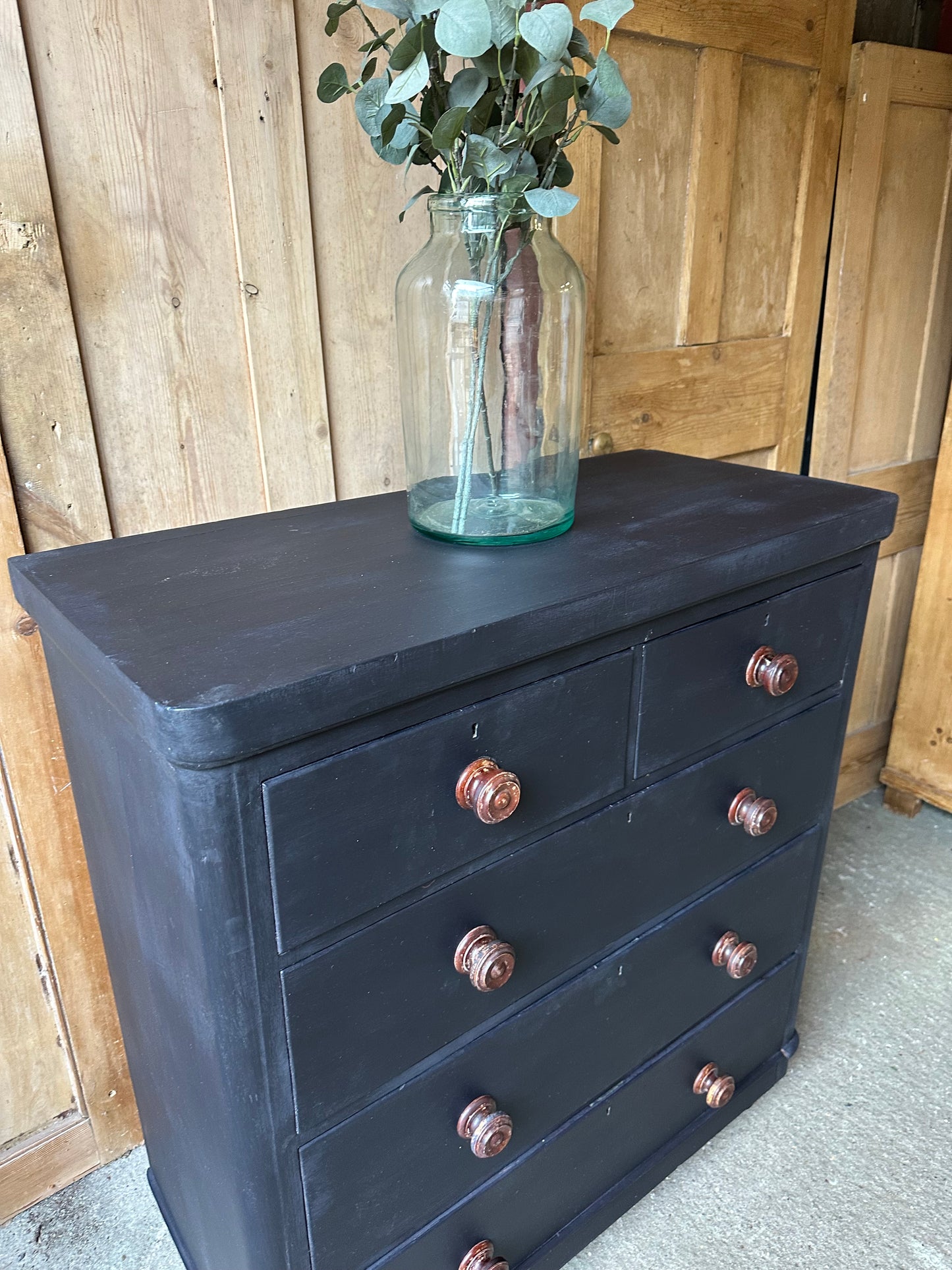 Vintage chest of drawers