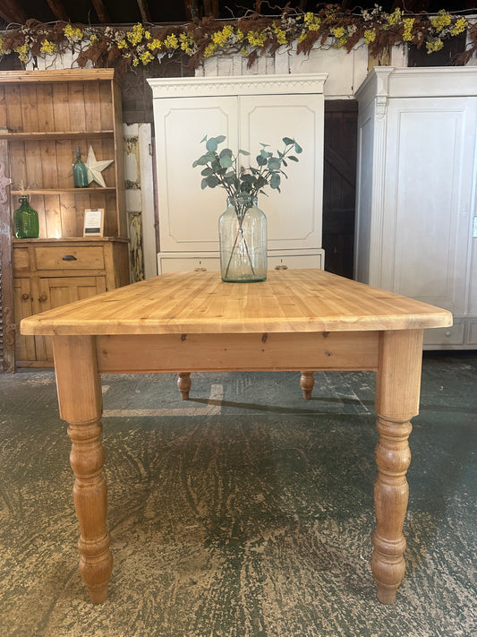 Farmhouse table 8 seater