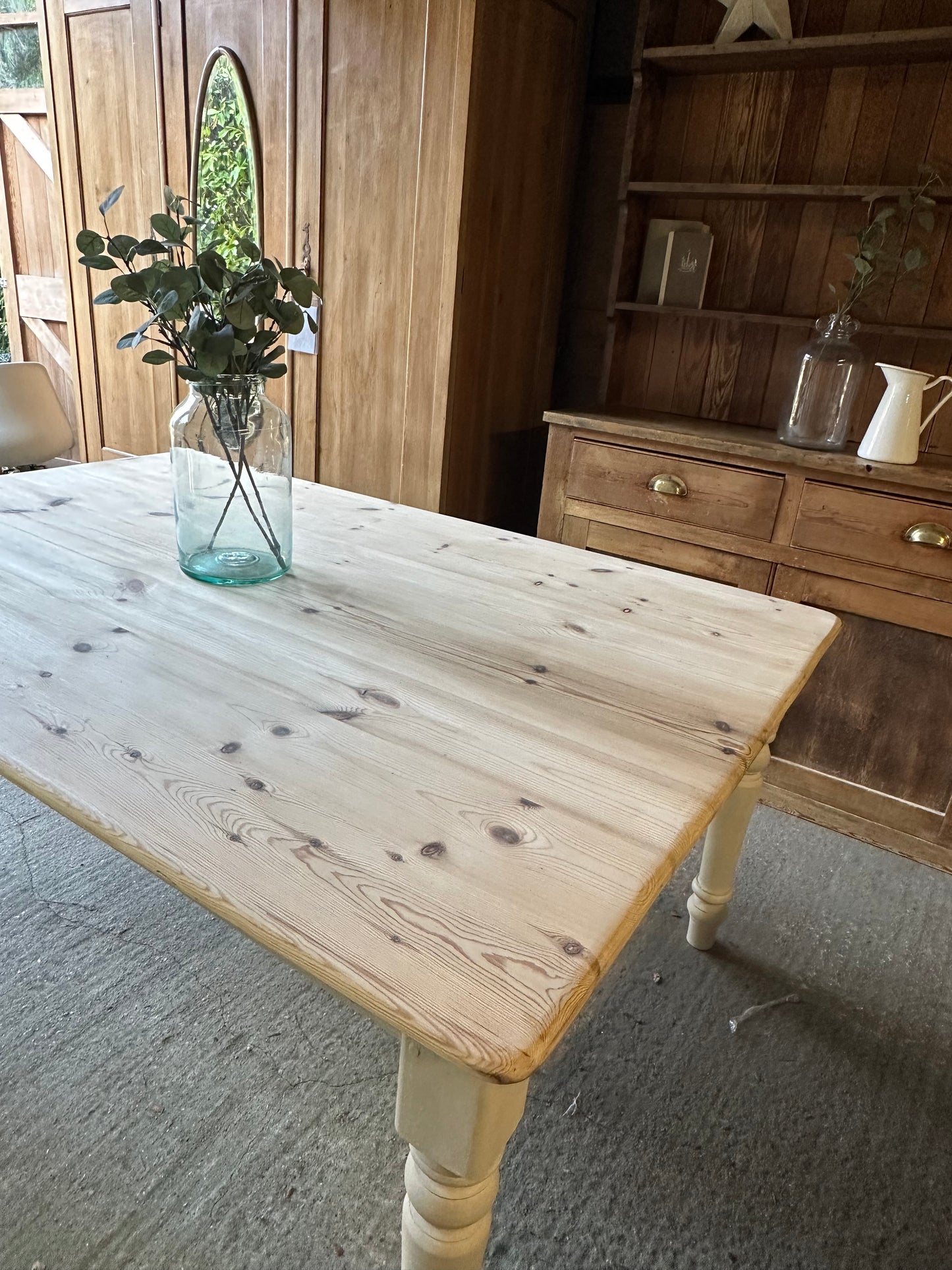 Farmhouse table 8 seater