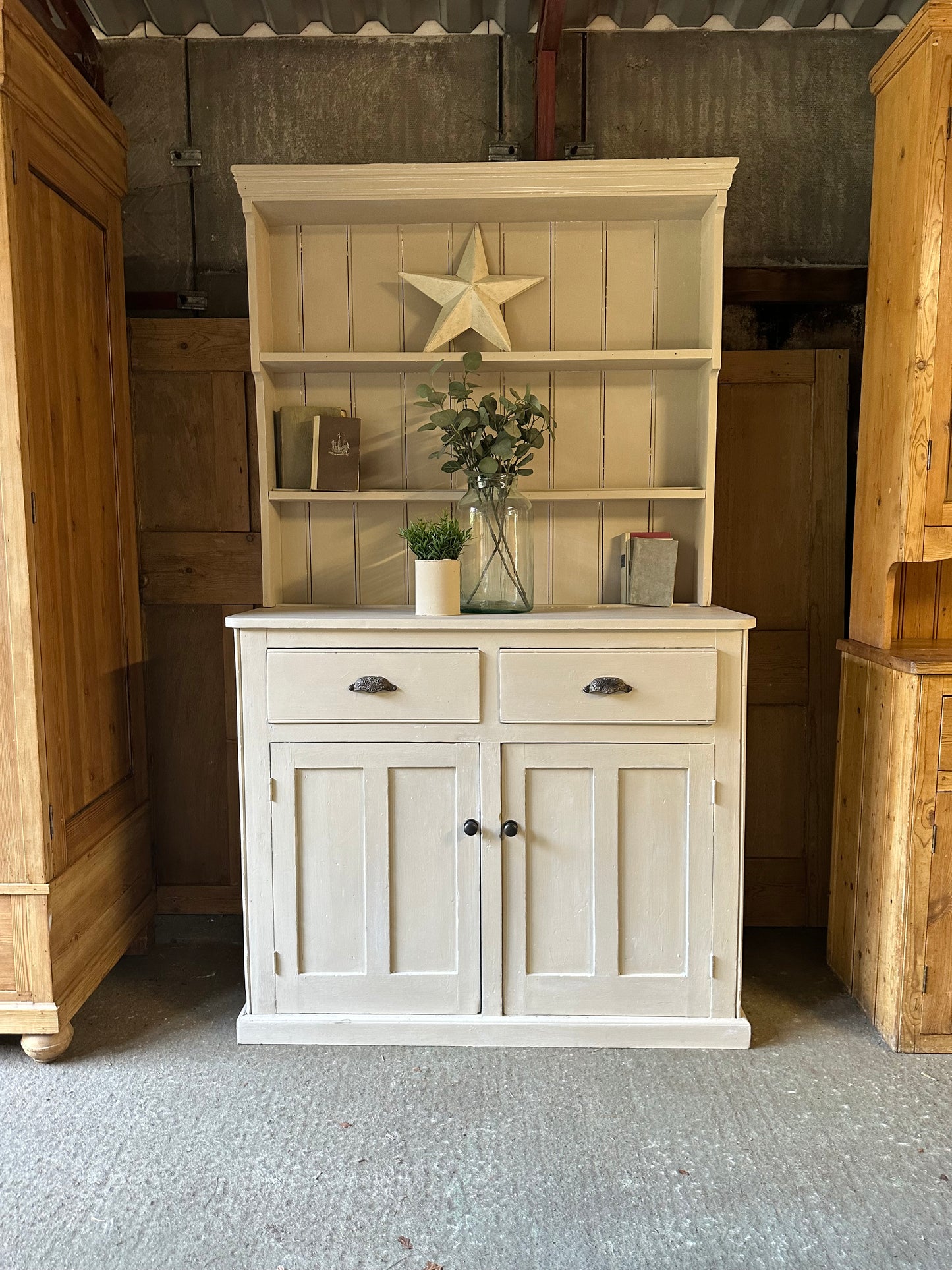 Vintage dresser