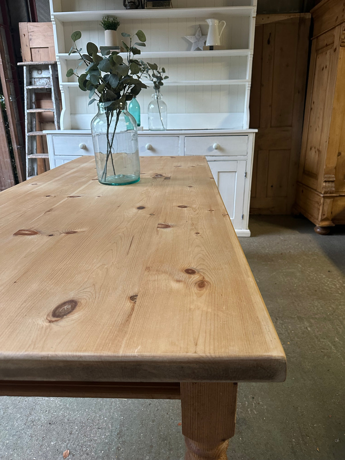 Farmhouse table large 8 seater