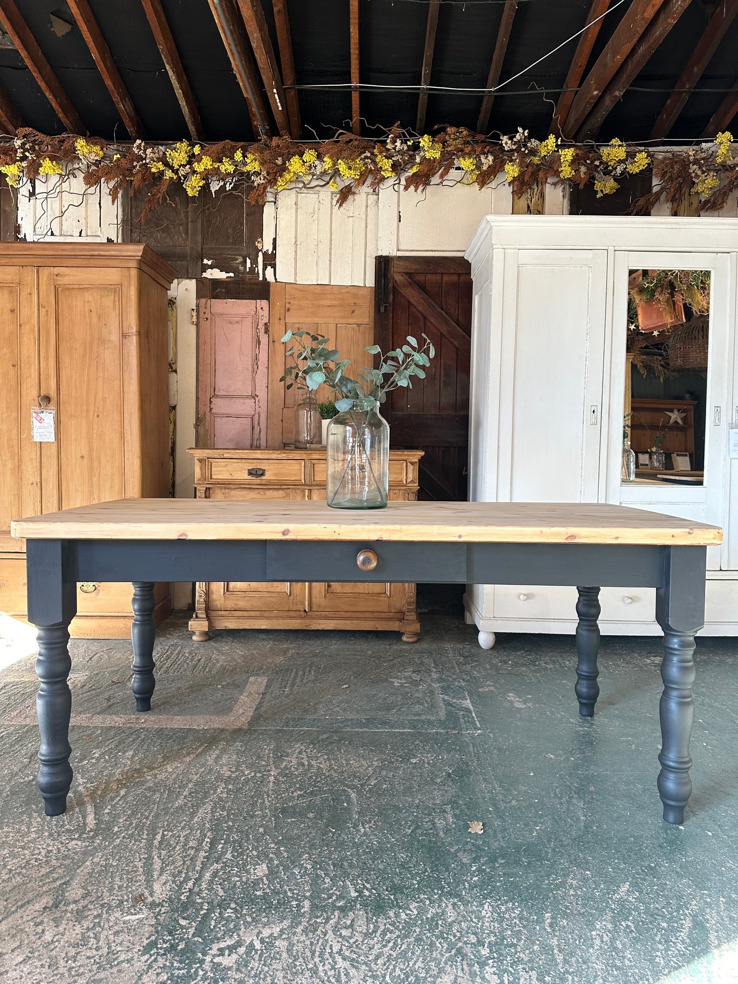 Rustic farmhouse table 8 seater