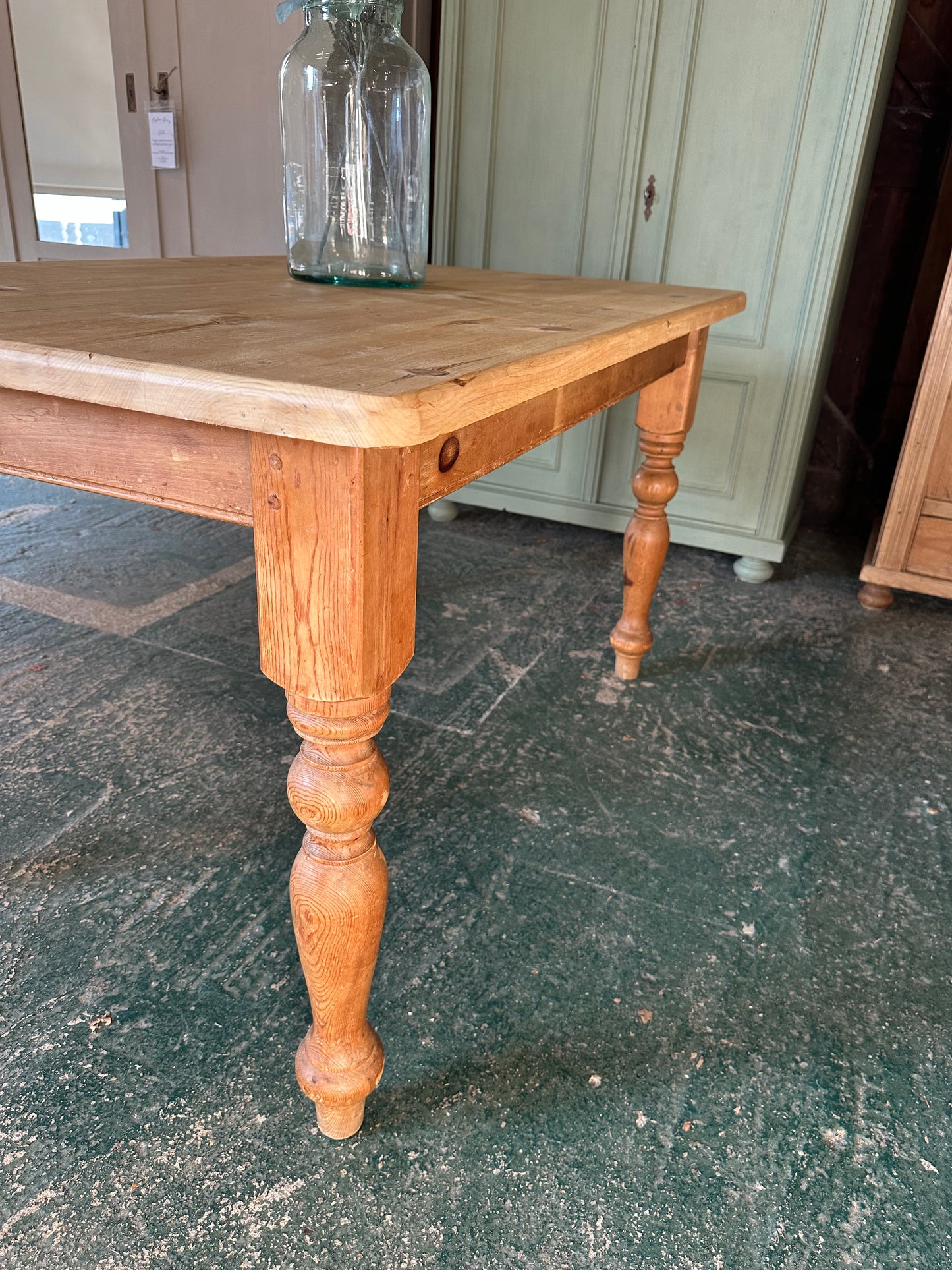 Rustic farmhouse table 6 seater