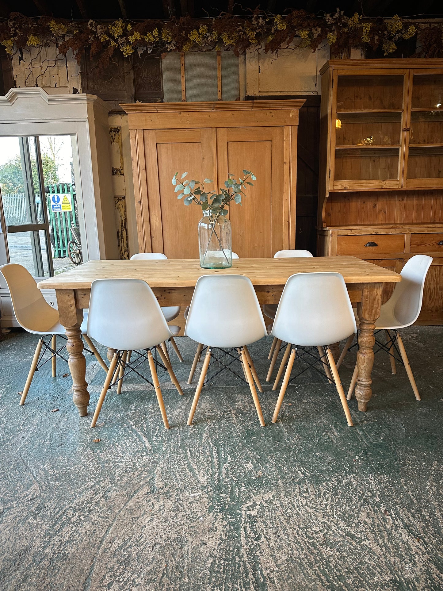 Rustic farmhouse table 8 seater