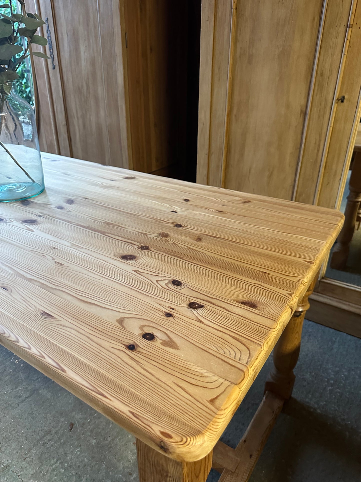 Farmhouse table large 8 seater