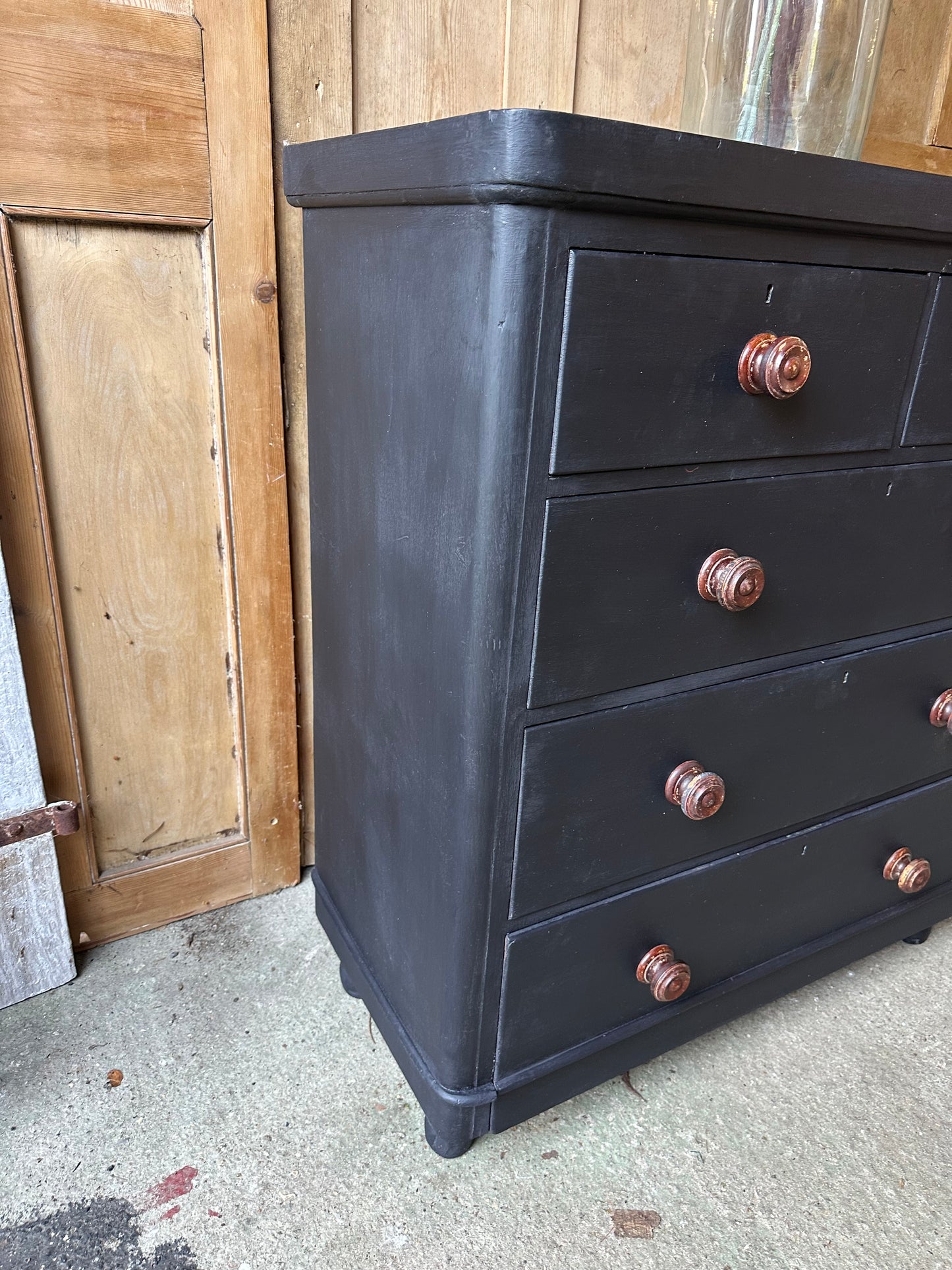 Vintage chest of drawers