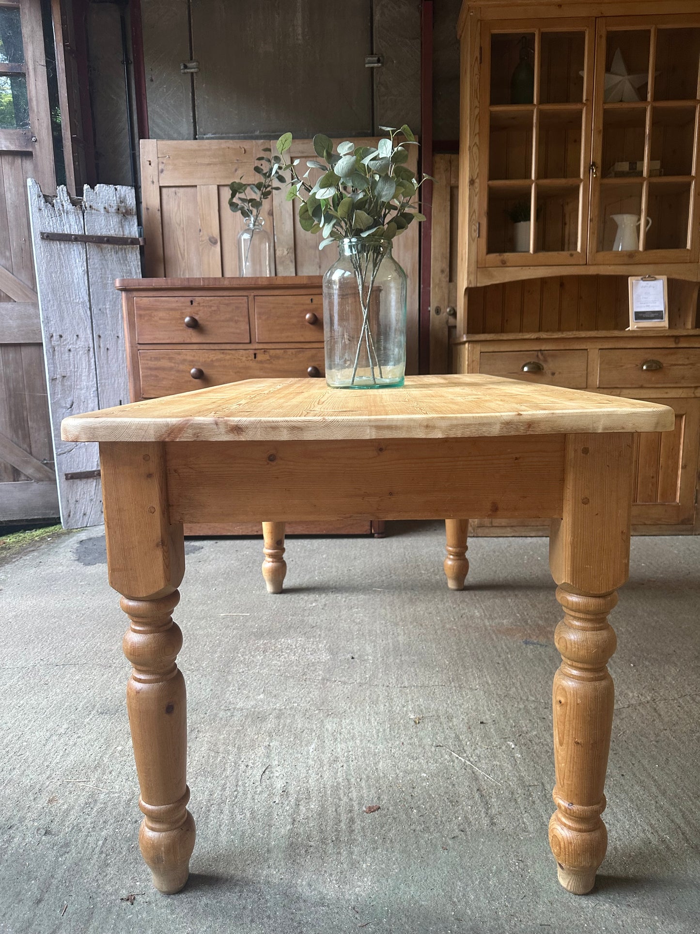 Farmhouse table 6 seater / desk
