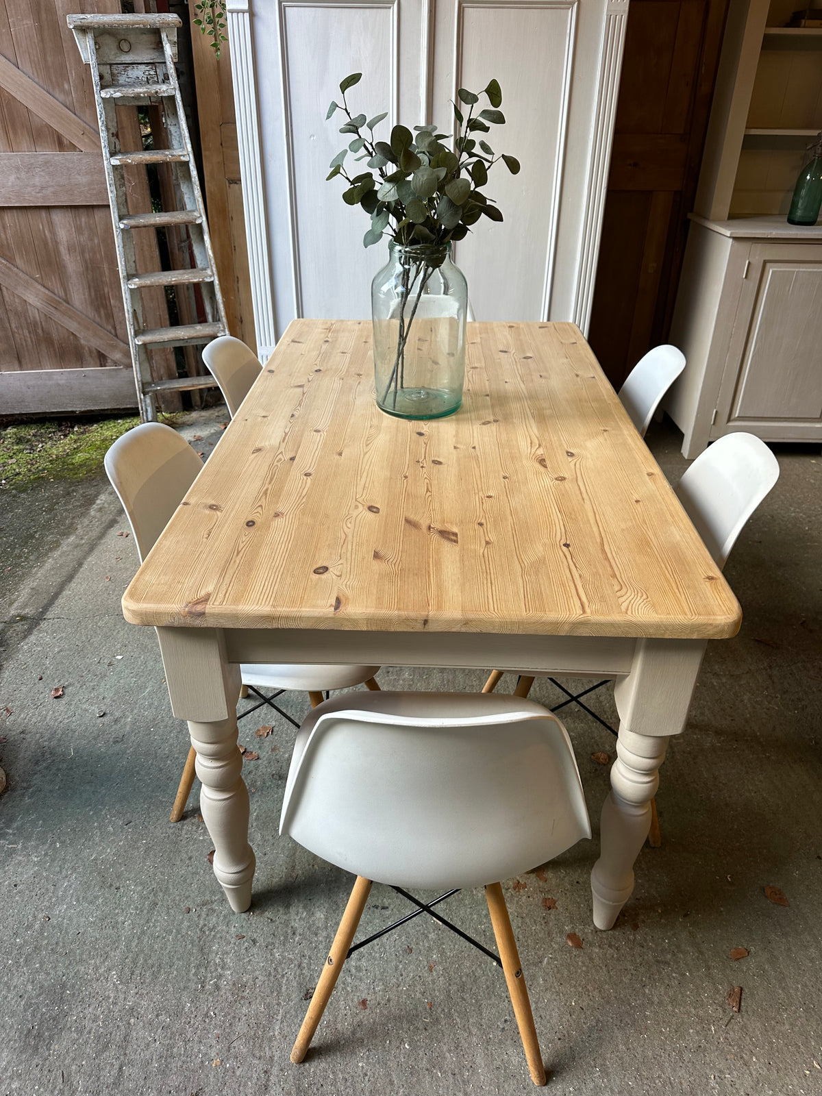 Farmhouse table 6 seater