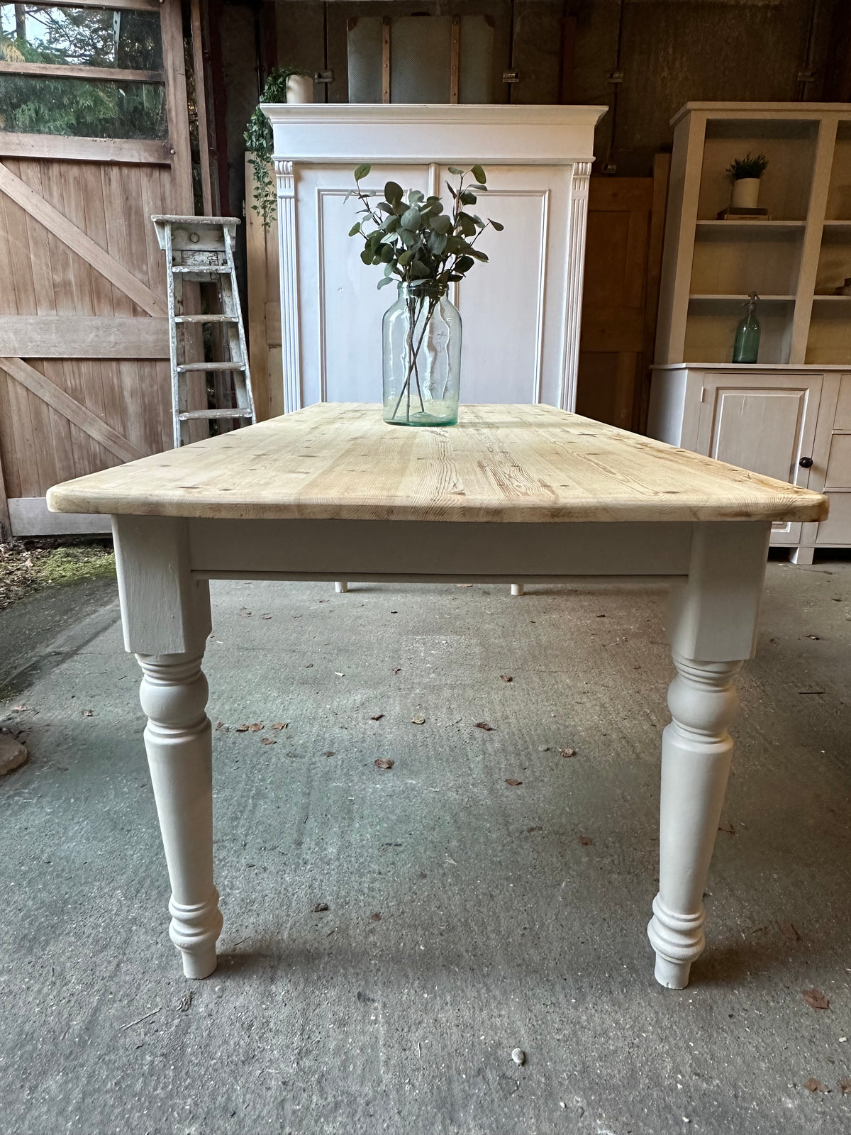 Farmhouse table large 8 seater