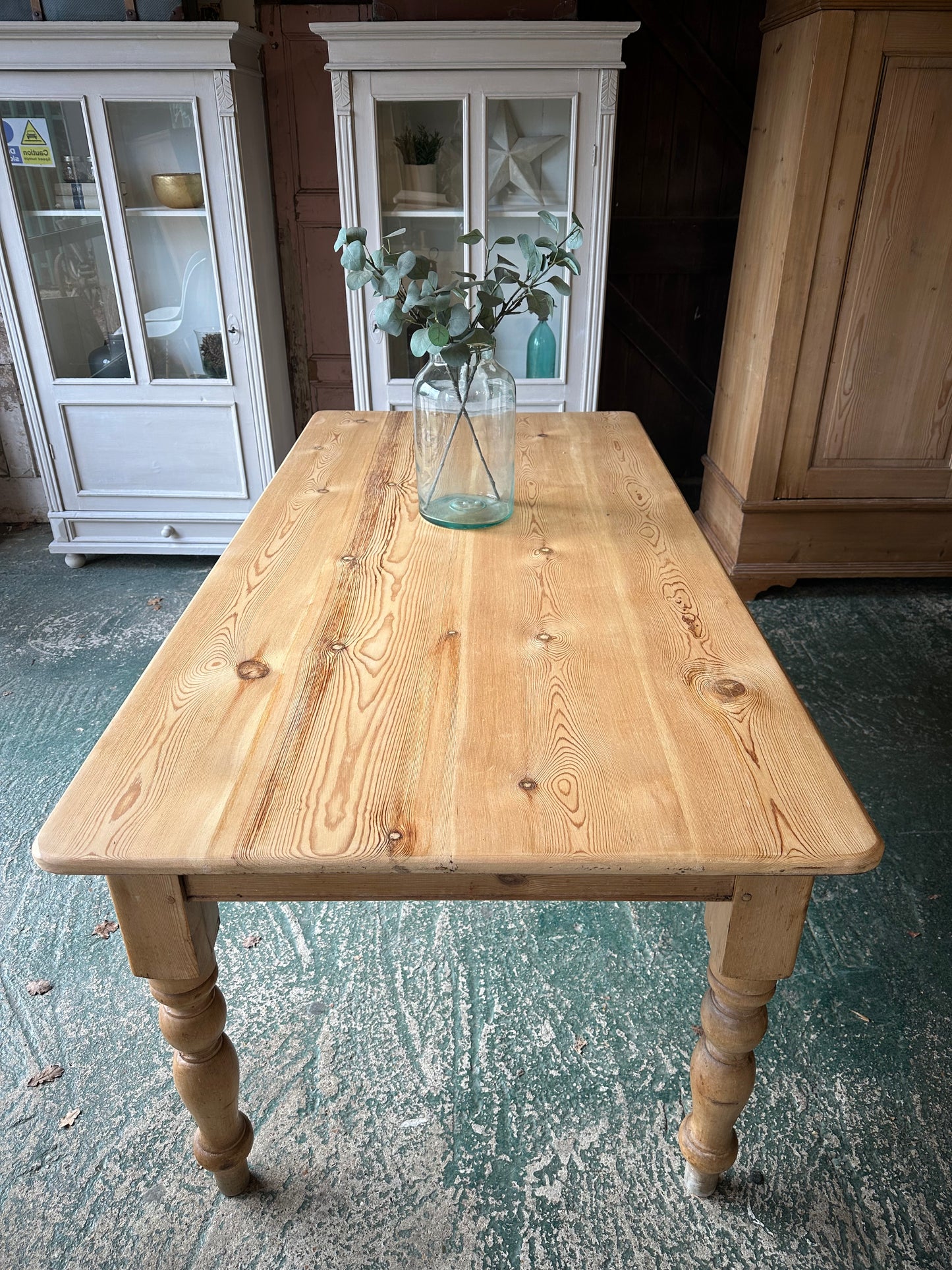 Rustic farmhouse table 8 seater