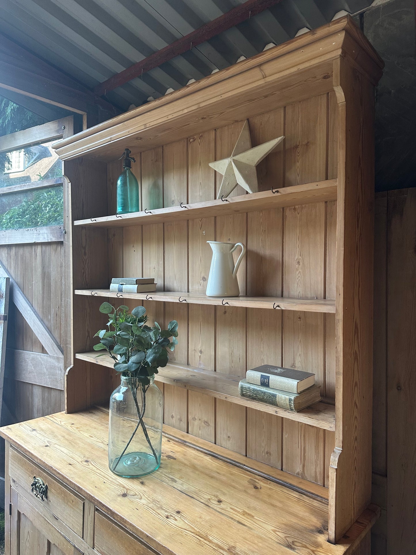 Vintage dresser