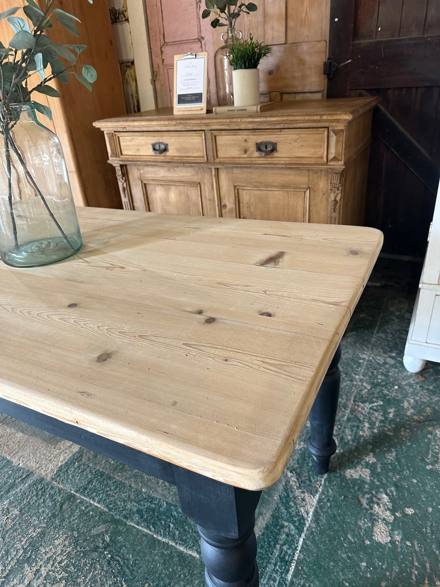 Rustic farmhouse table 6 seater