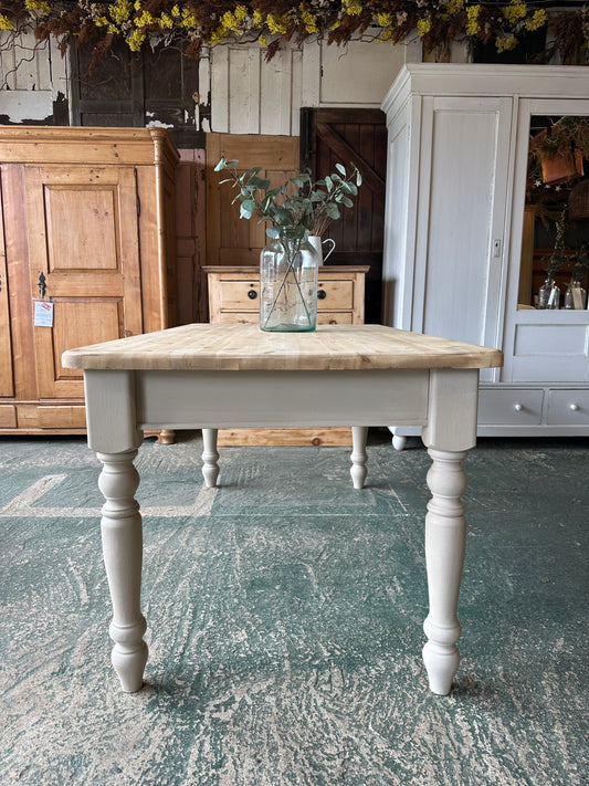 Rustic farmhouse table 6 seater