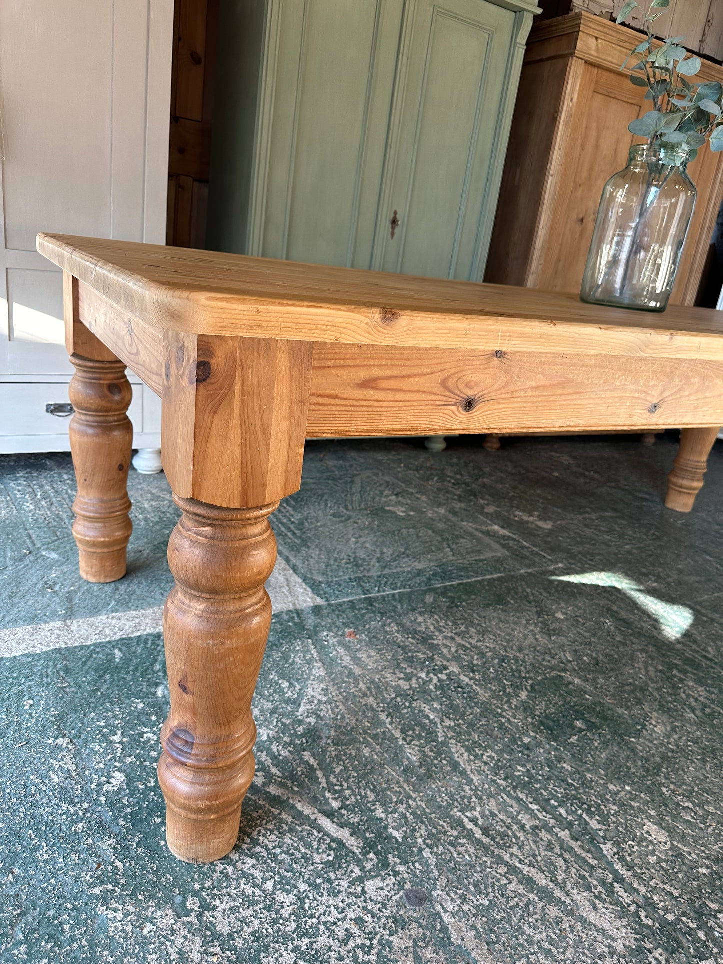 Rustic farmhouse table 10 seater
