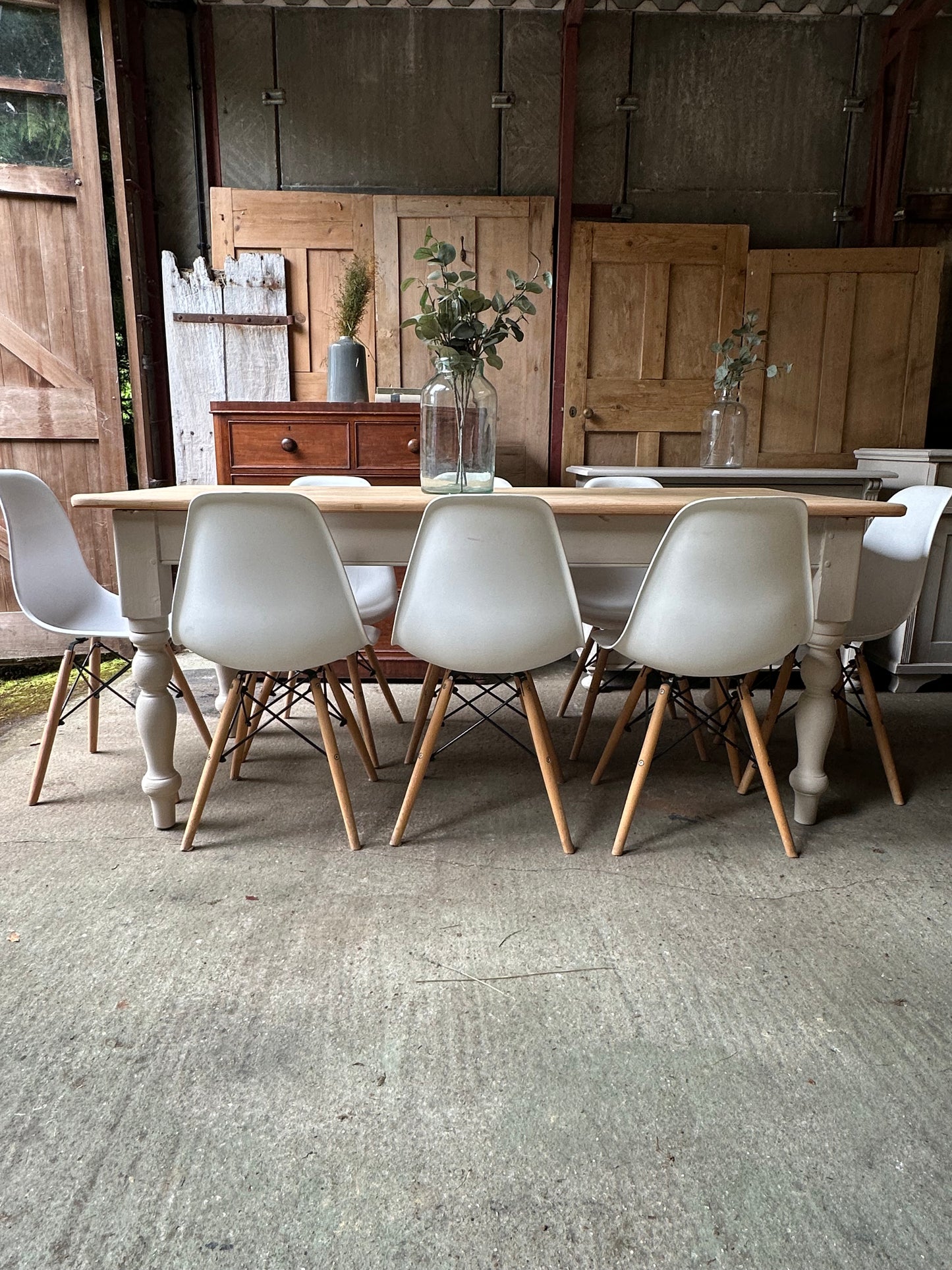 Farmhouse table 8 seater