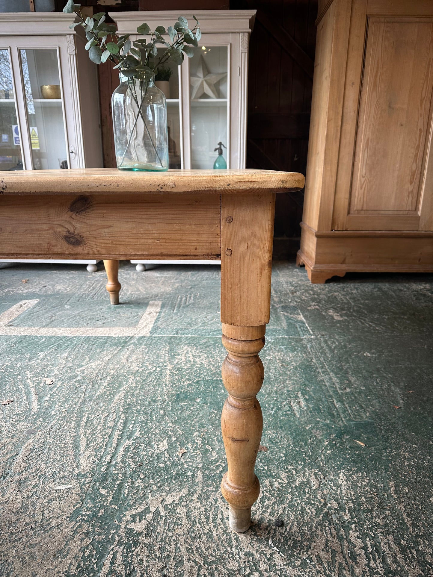 Rustic farmhouse table 8 seater