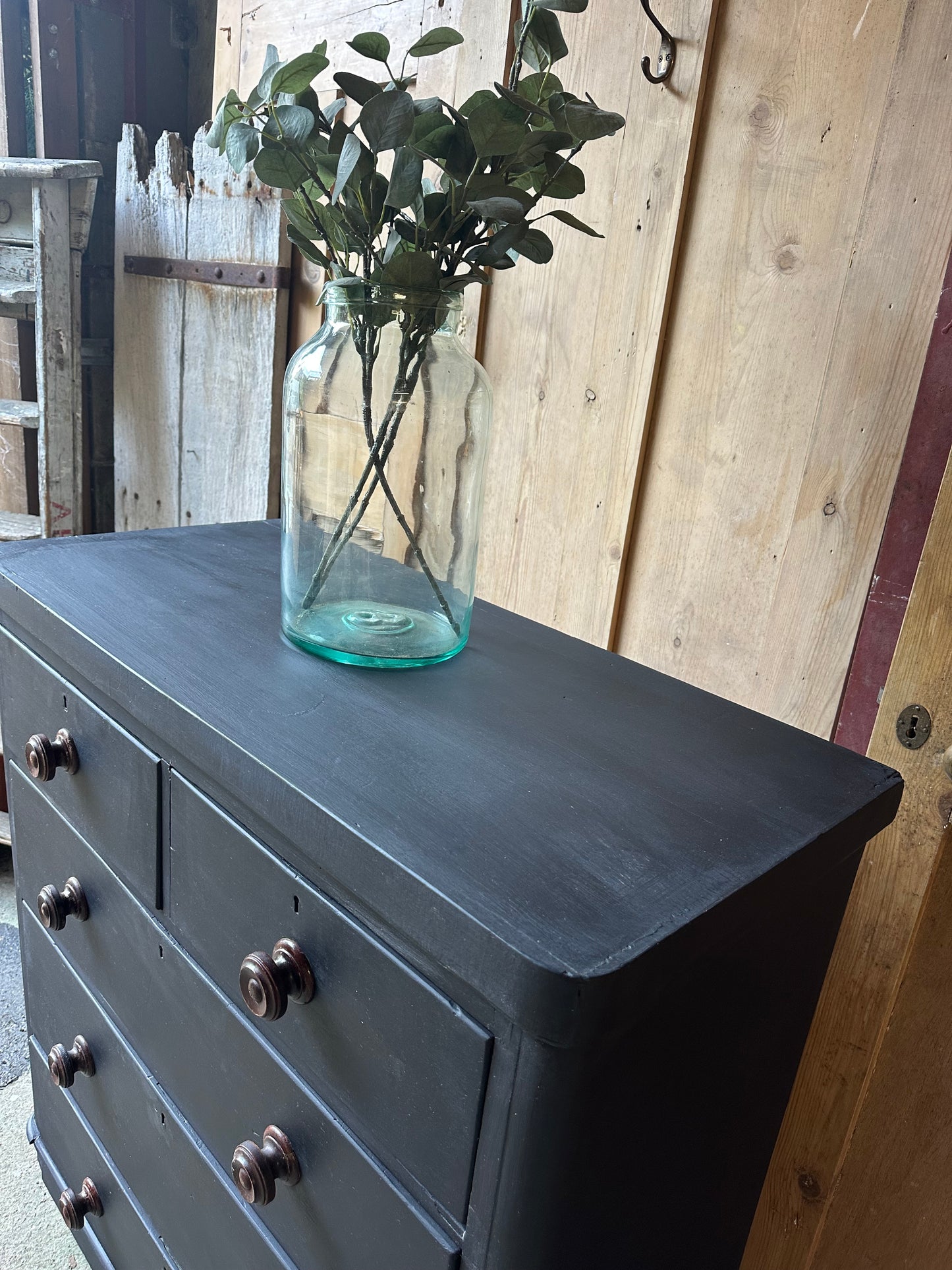Vintage chest of drawers