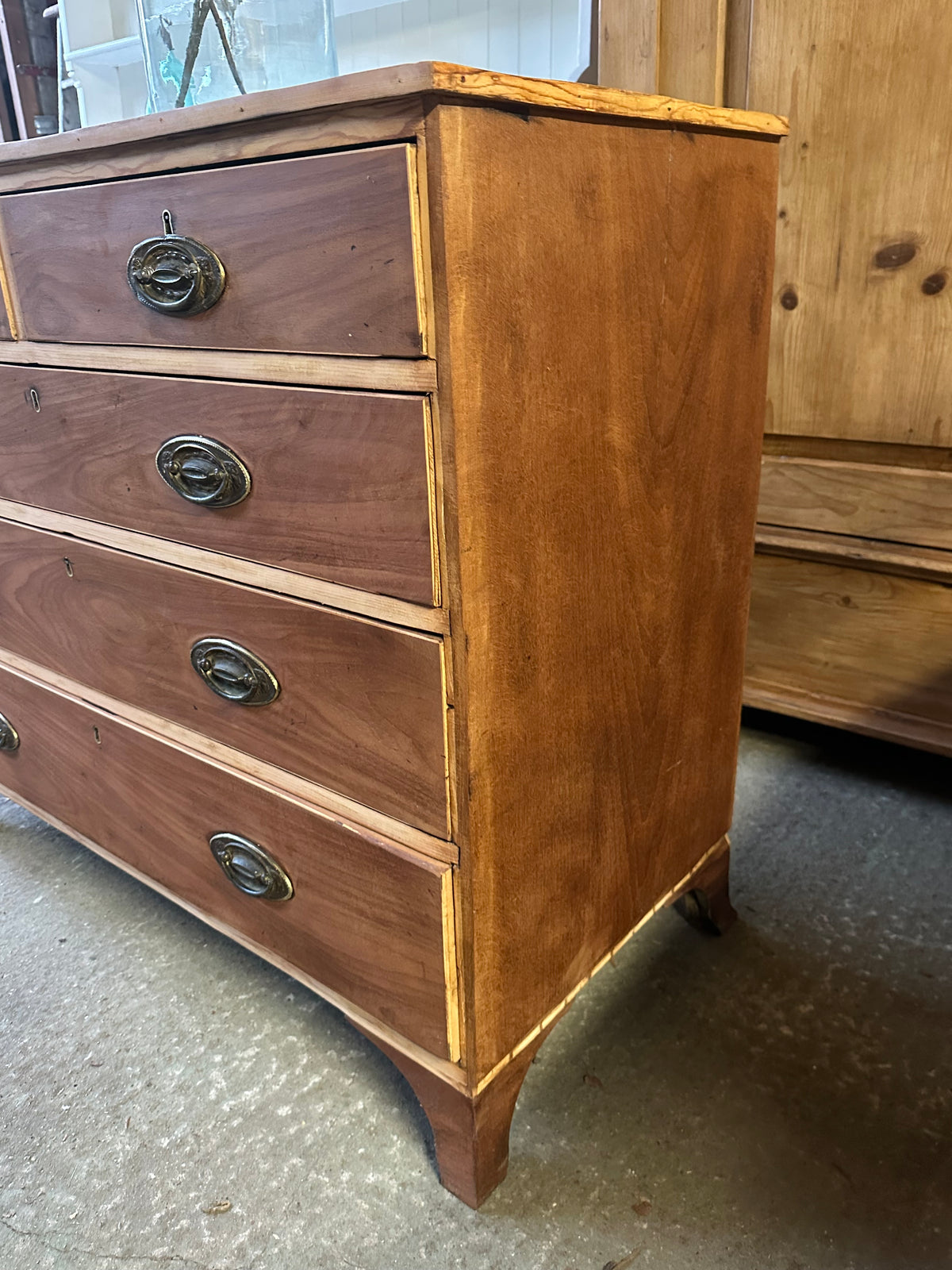 Vintage chest of drawers
