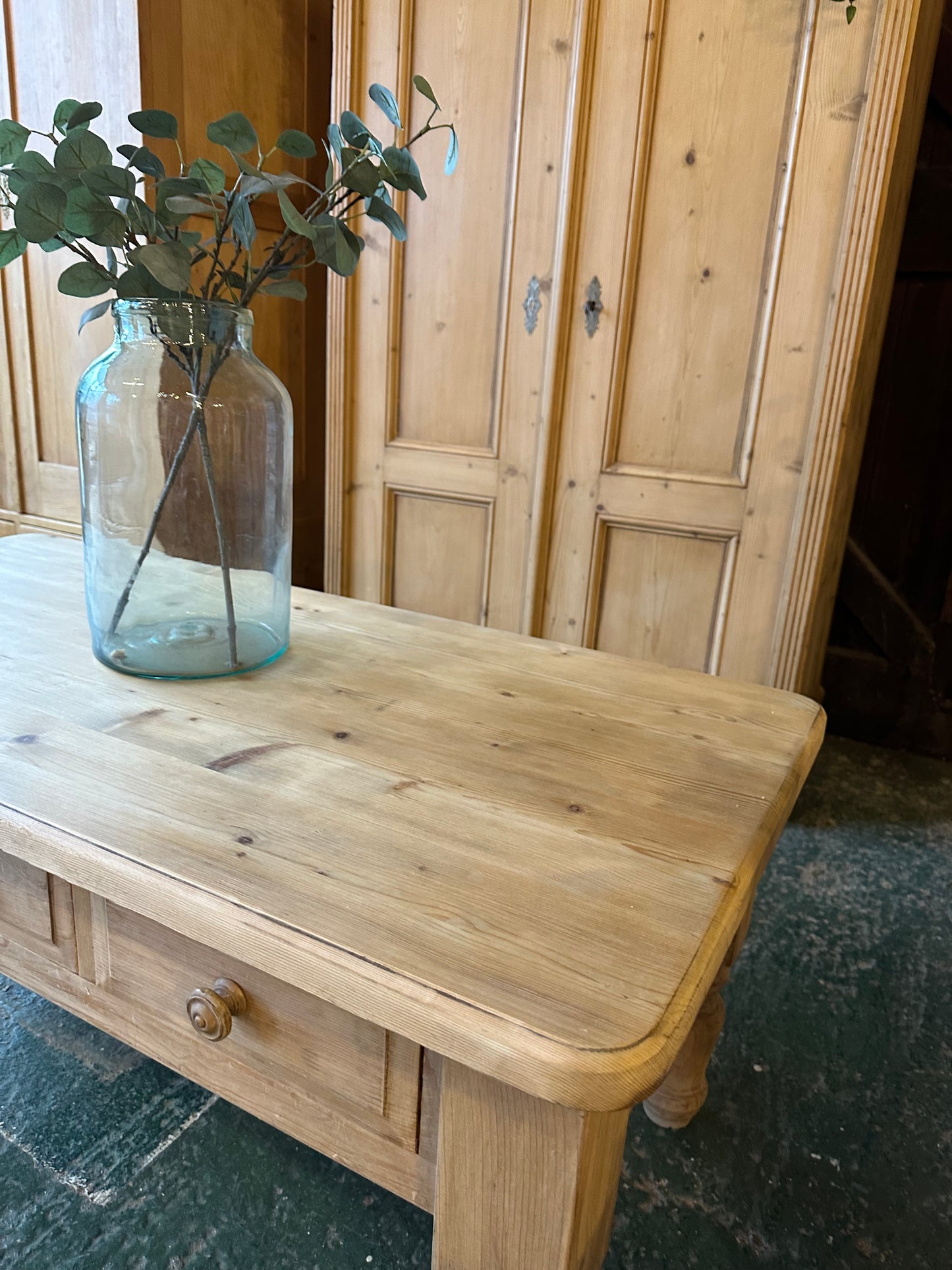 Rustic farmhouse coffee table