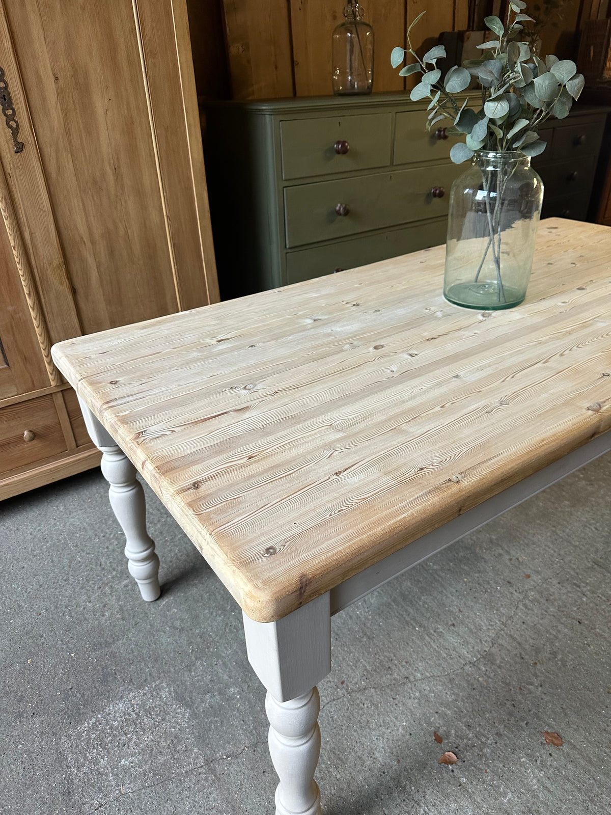 Farmhouse table 8 seater