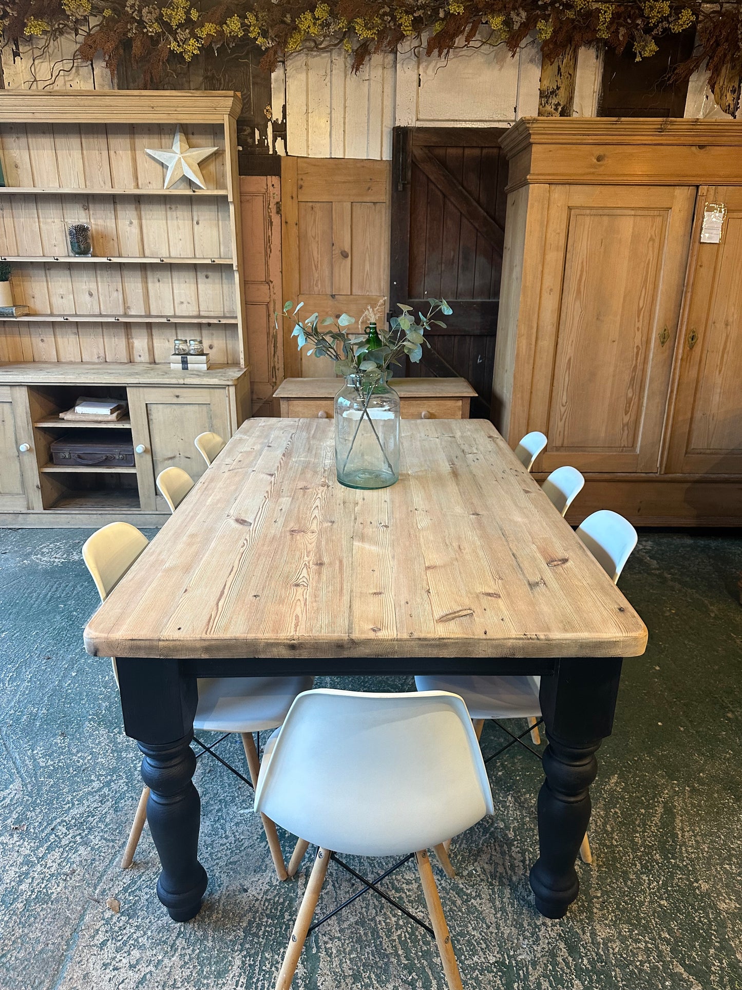 Rustic farmhouse table 8 seater