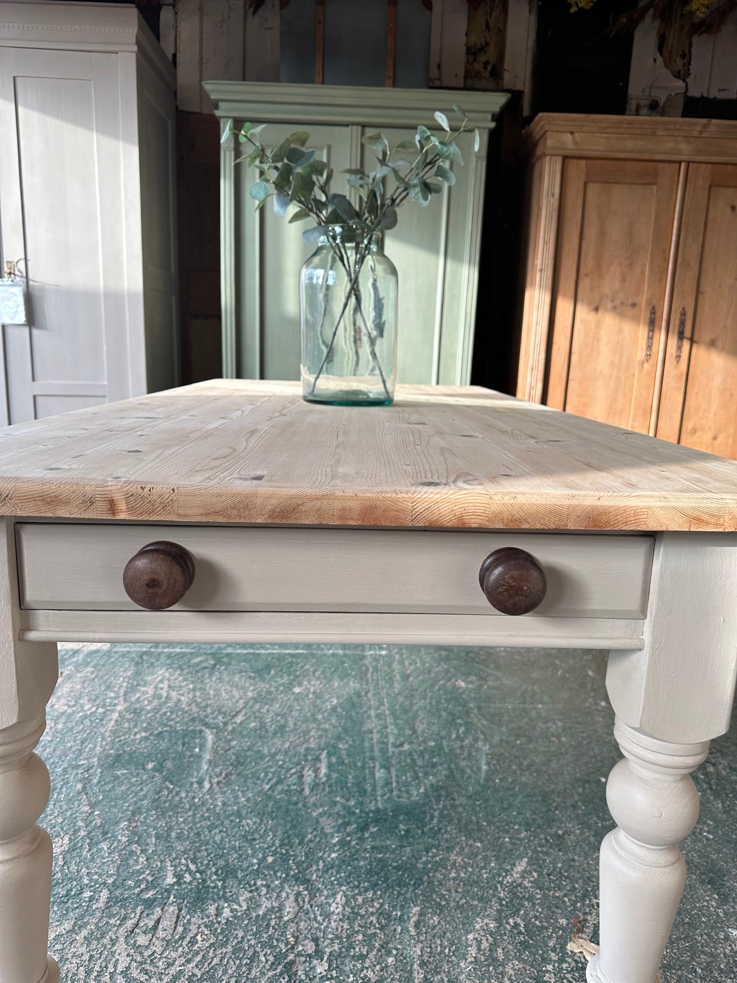 Rustic farmhouse table 8 seater