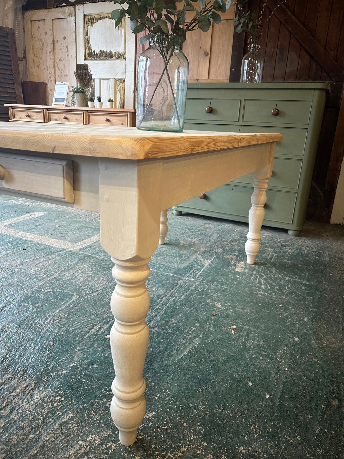 Rustic farmhouse table 6 seater