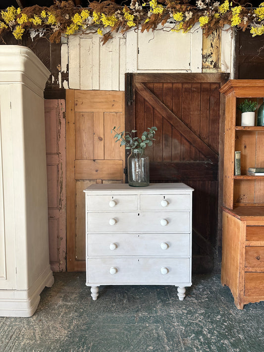 Rustic vintage chest of drawers