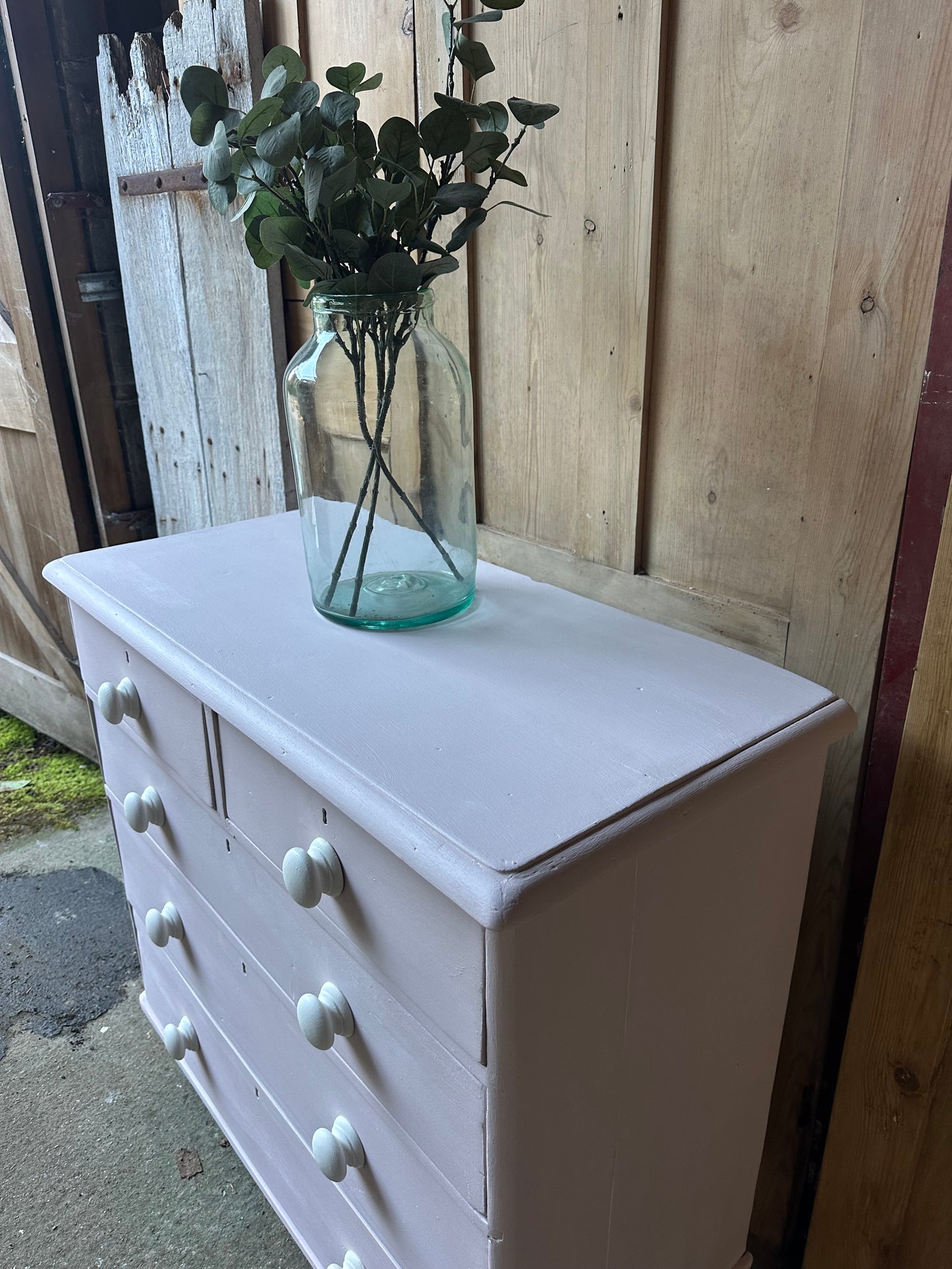 Vintage chest of drawers