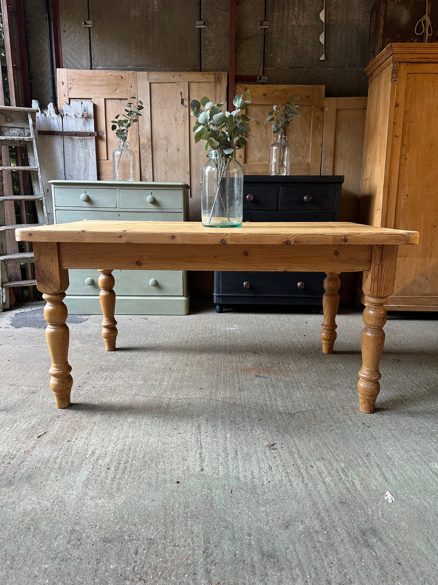 Farmhouse table 6 seater