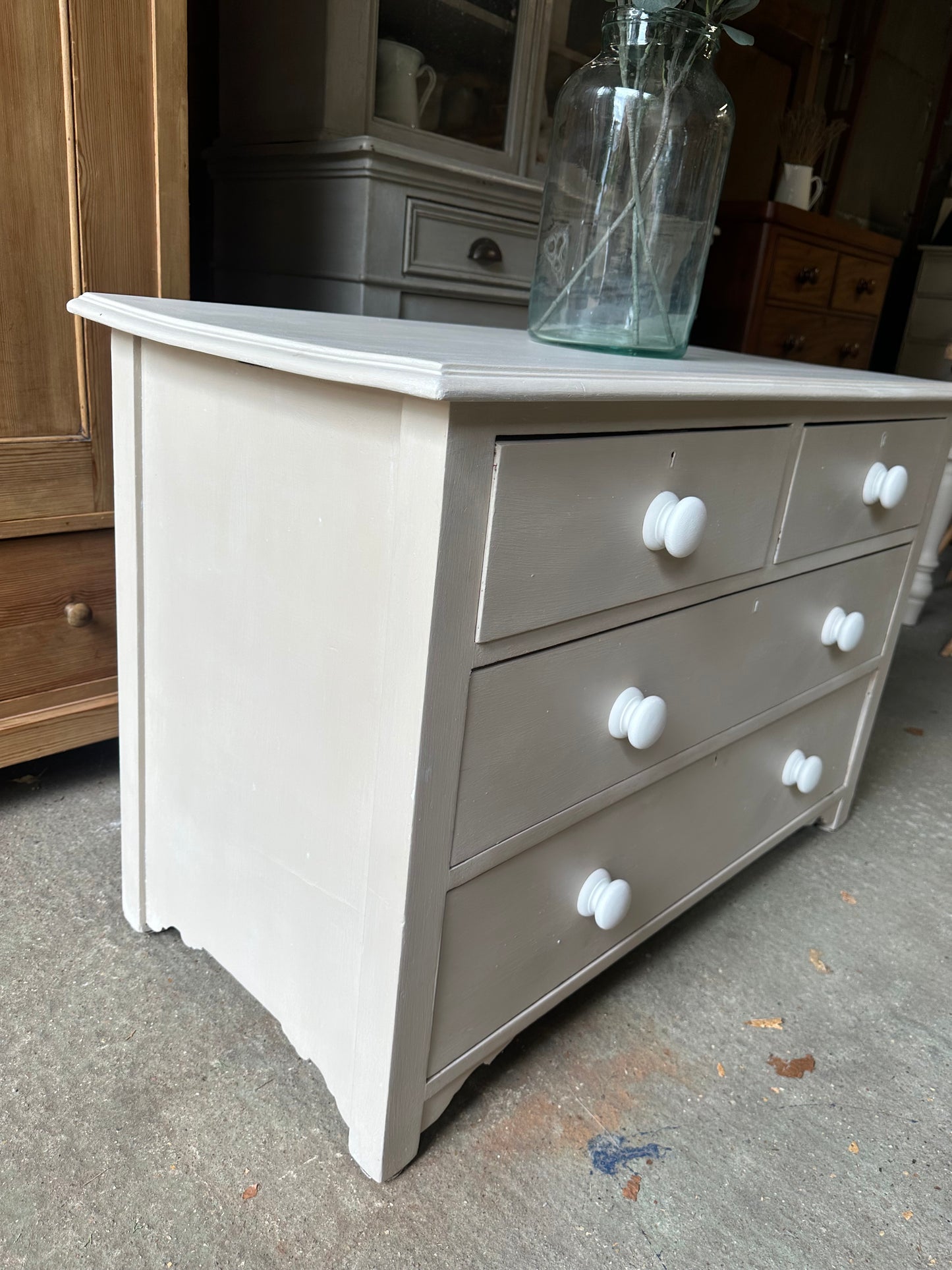 Vintage chest of drawers