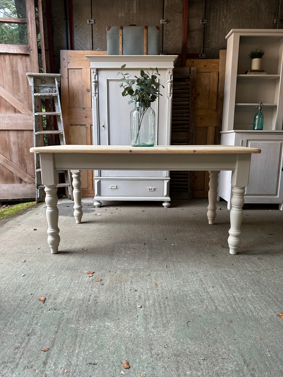 Farmhouse table 6 seater