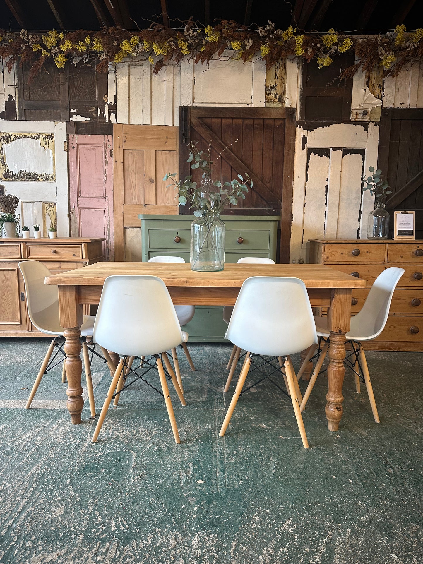 Rustic farmhouse table 6 seater