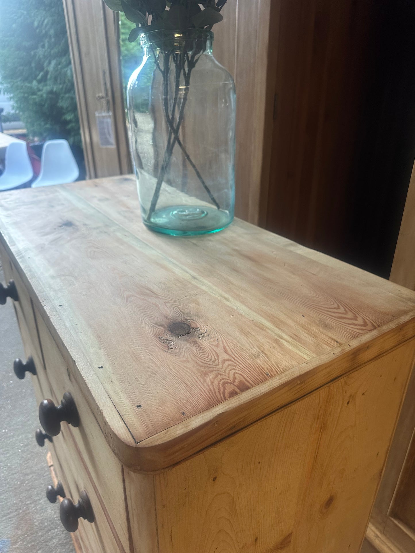Vintage chest of drawers