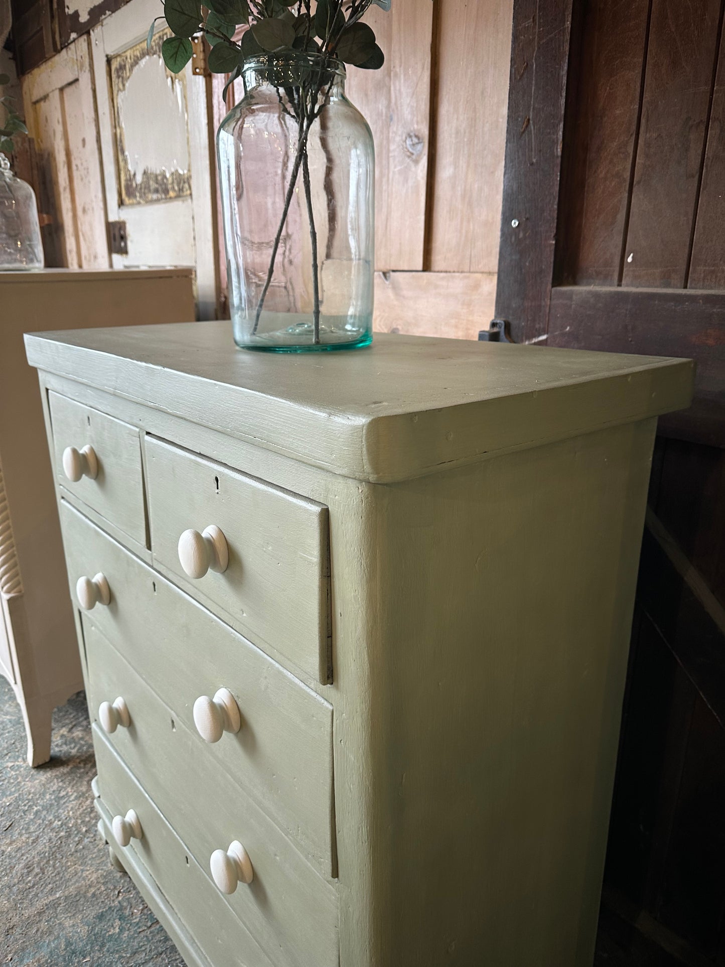 Rustic vintage chest of drawers