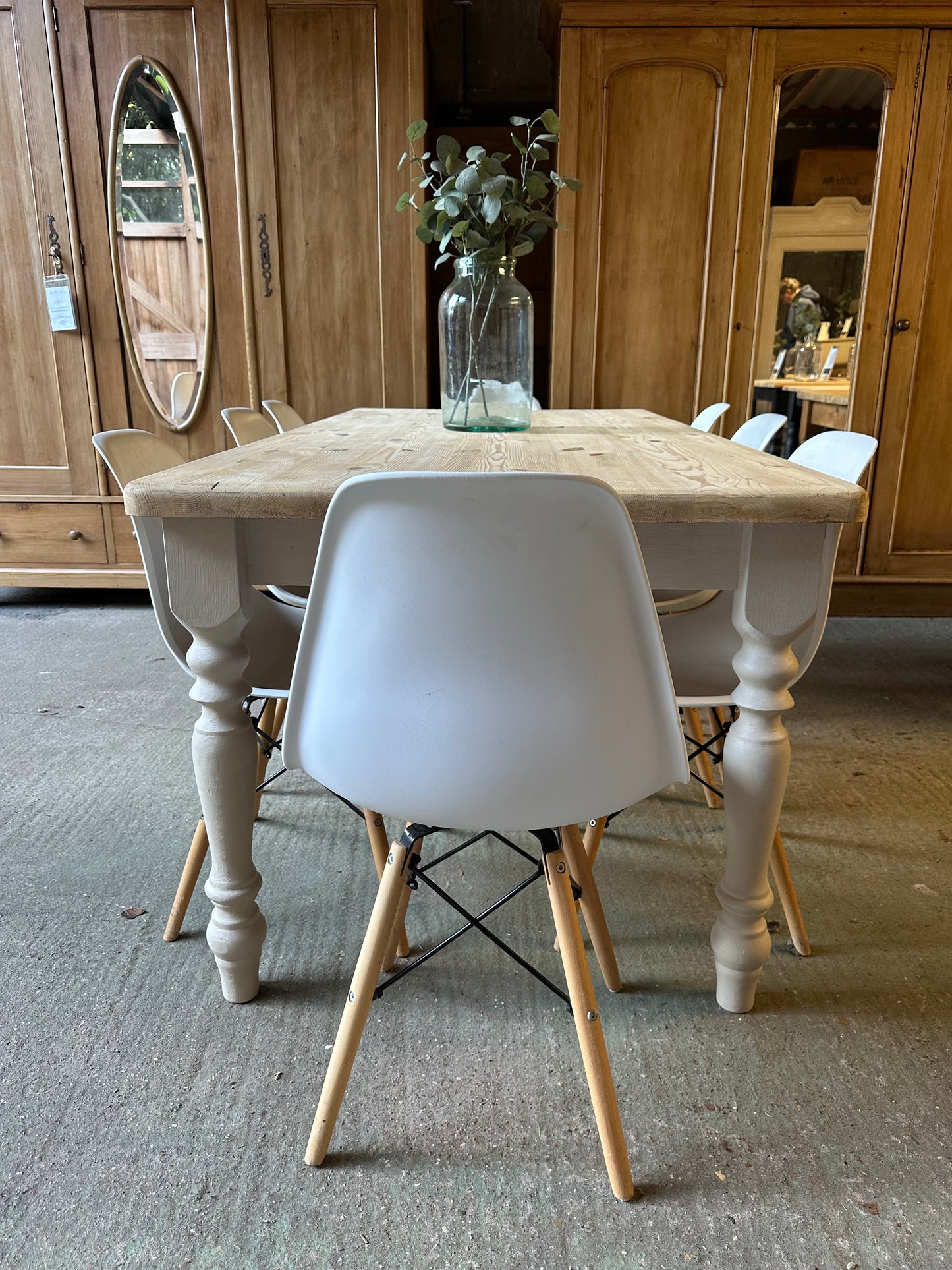 Farmhouse table 8 seater
