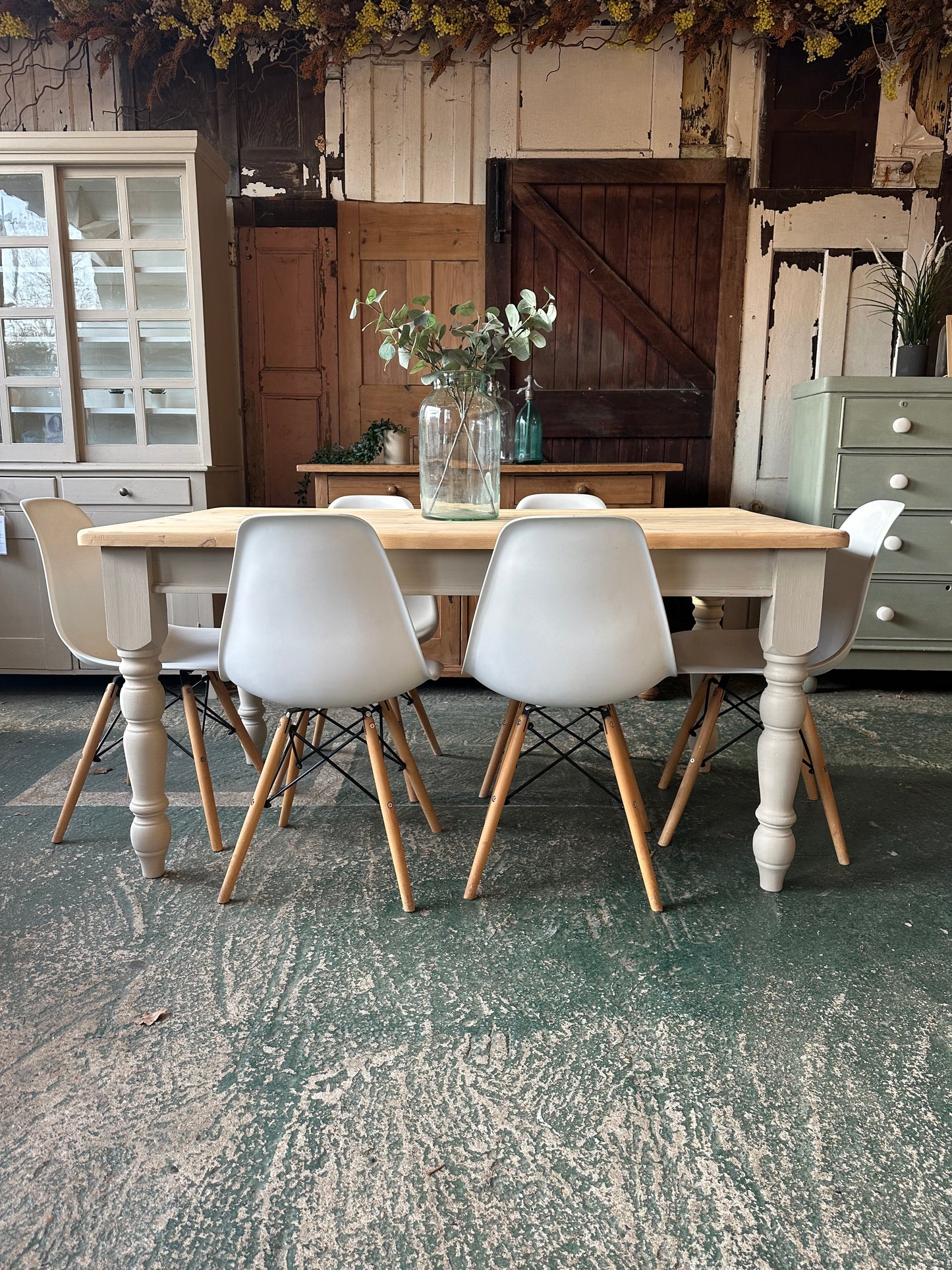 Rustic farmhouse table 6 seater