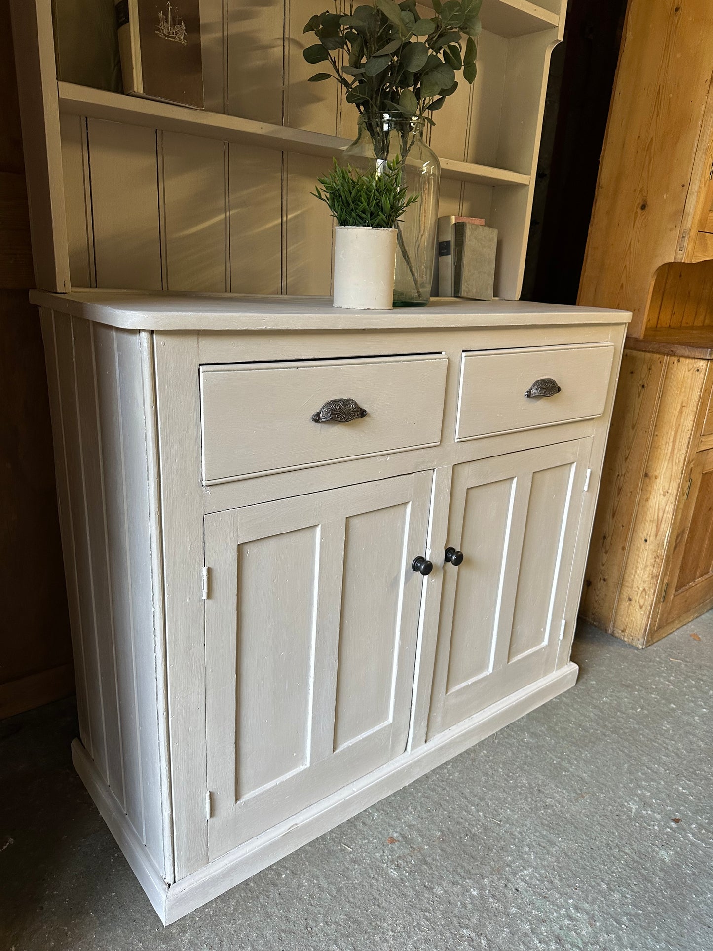 Vintage dresser