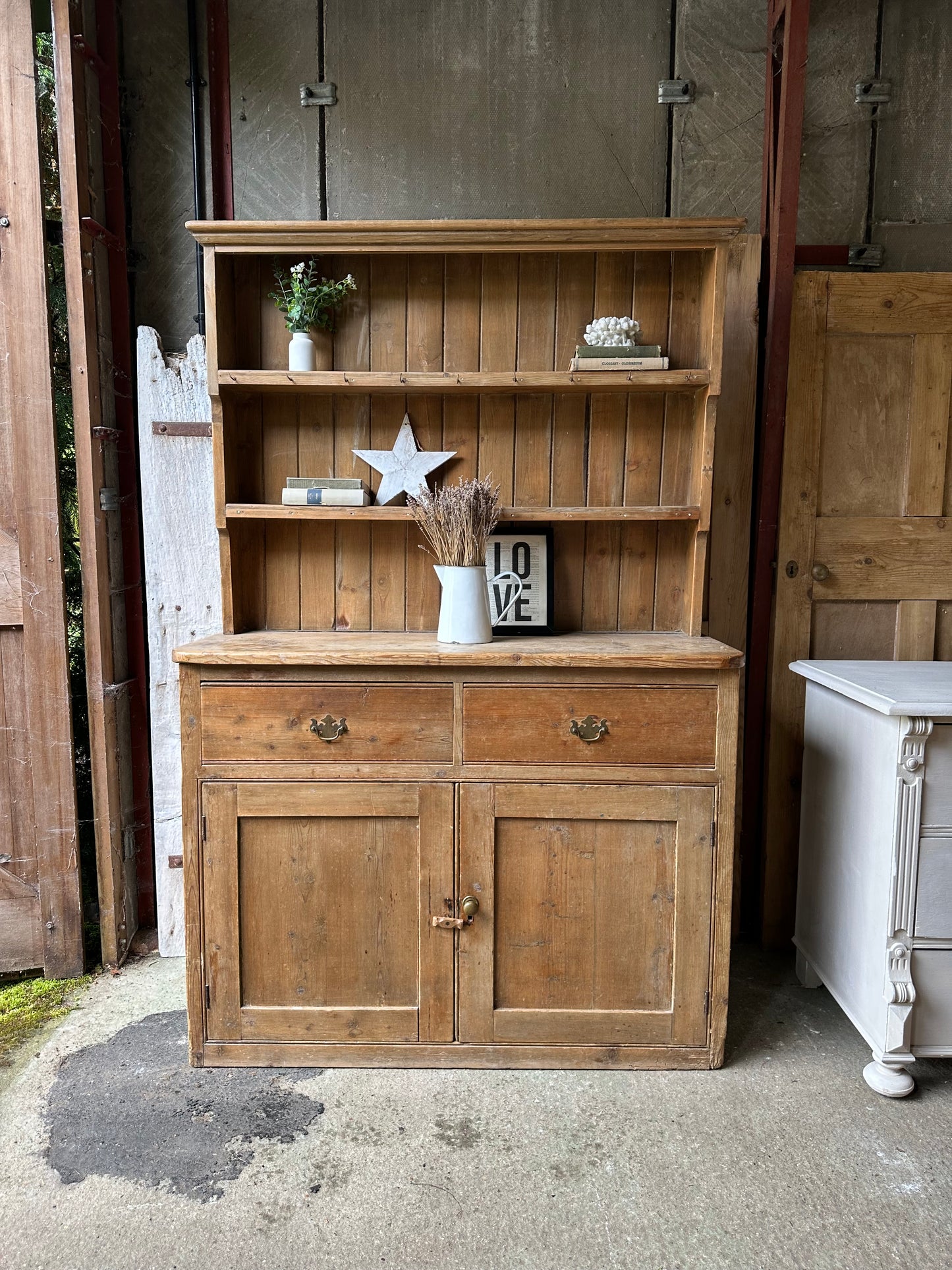 Vintage dresser