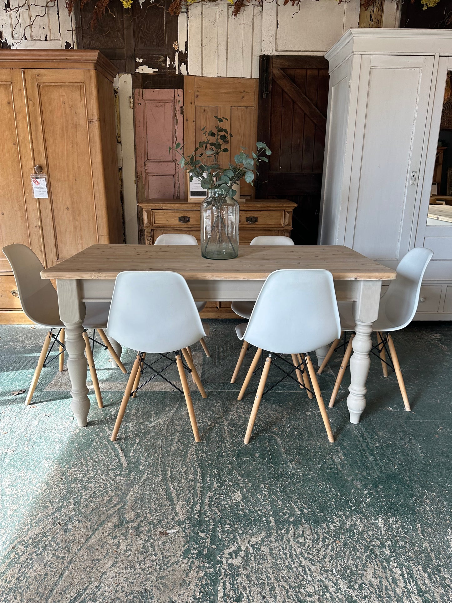 Rustic farmhouse table 6 seater